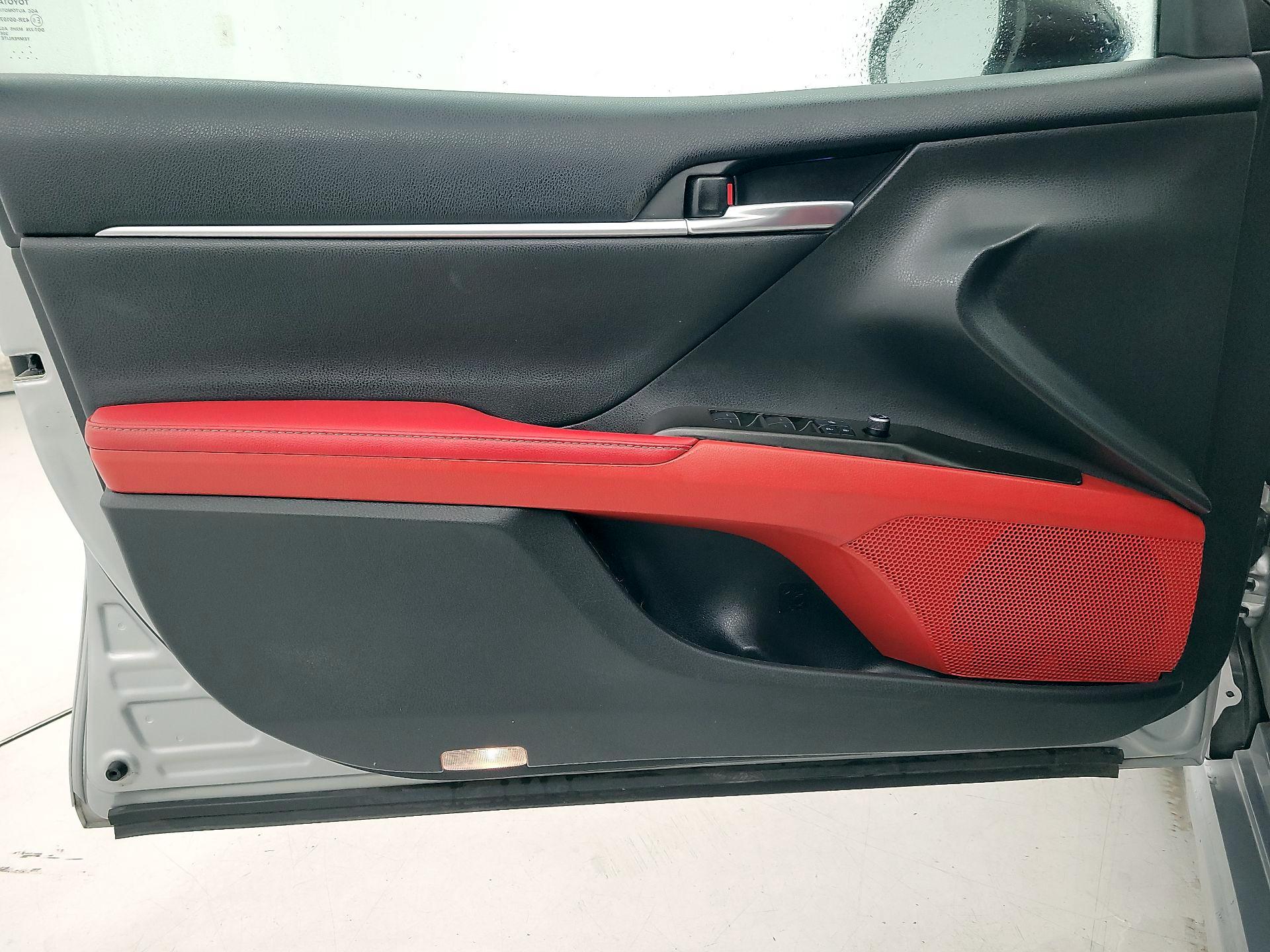 Thumbnail: 2021 Toyota Camry - 12