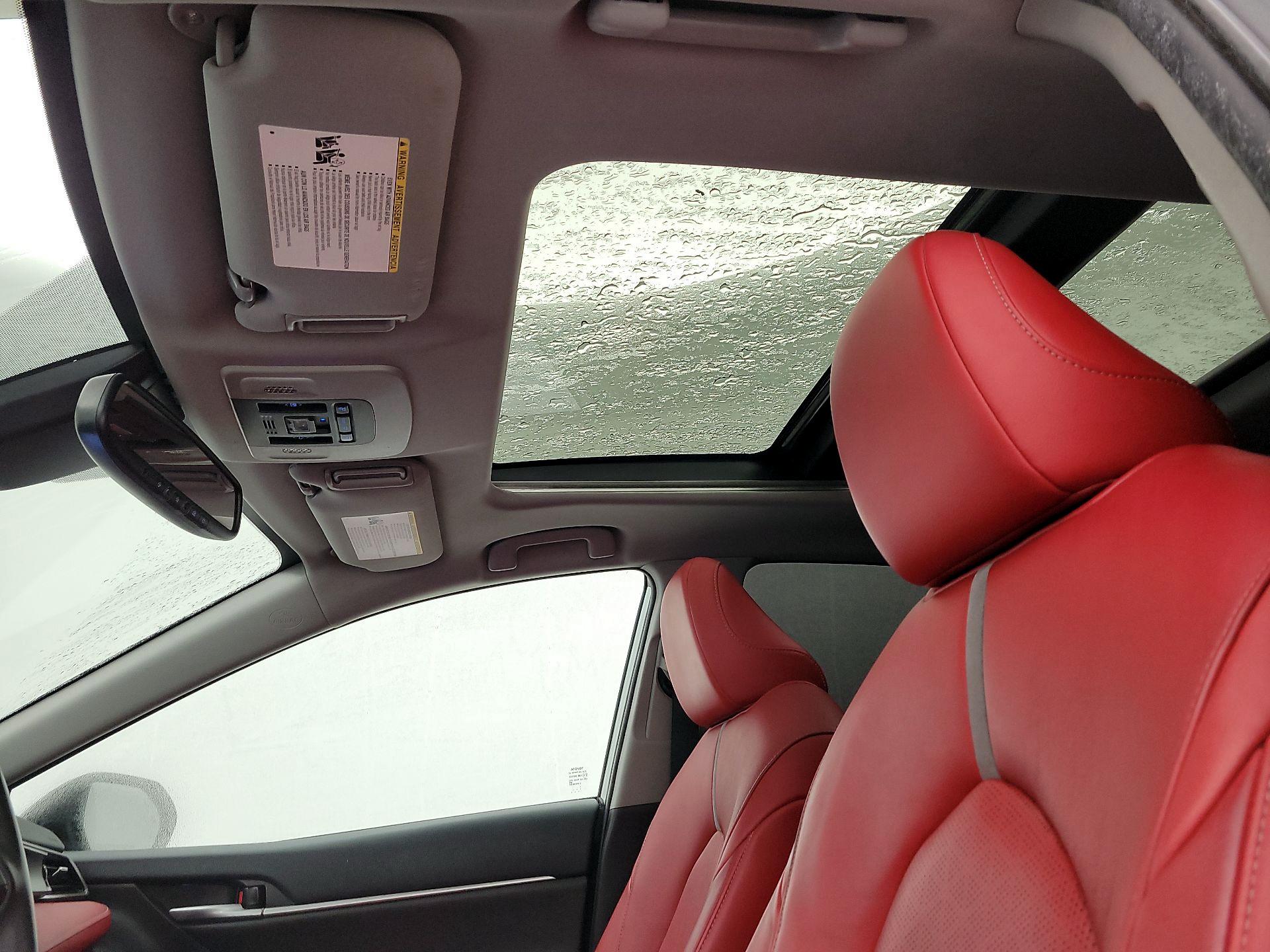 Thumbnail: 2021 Toyota Camry - 20