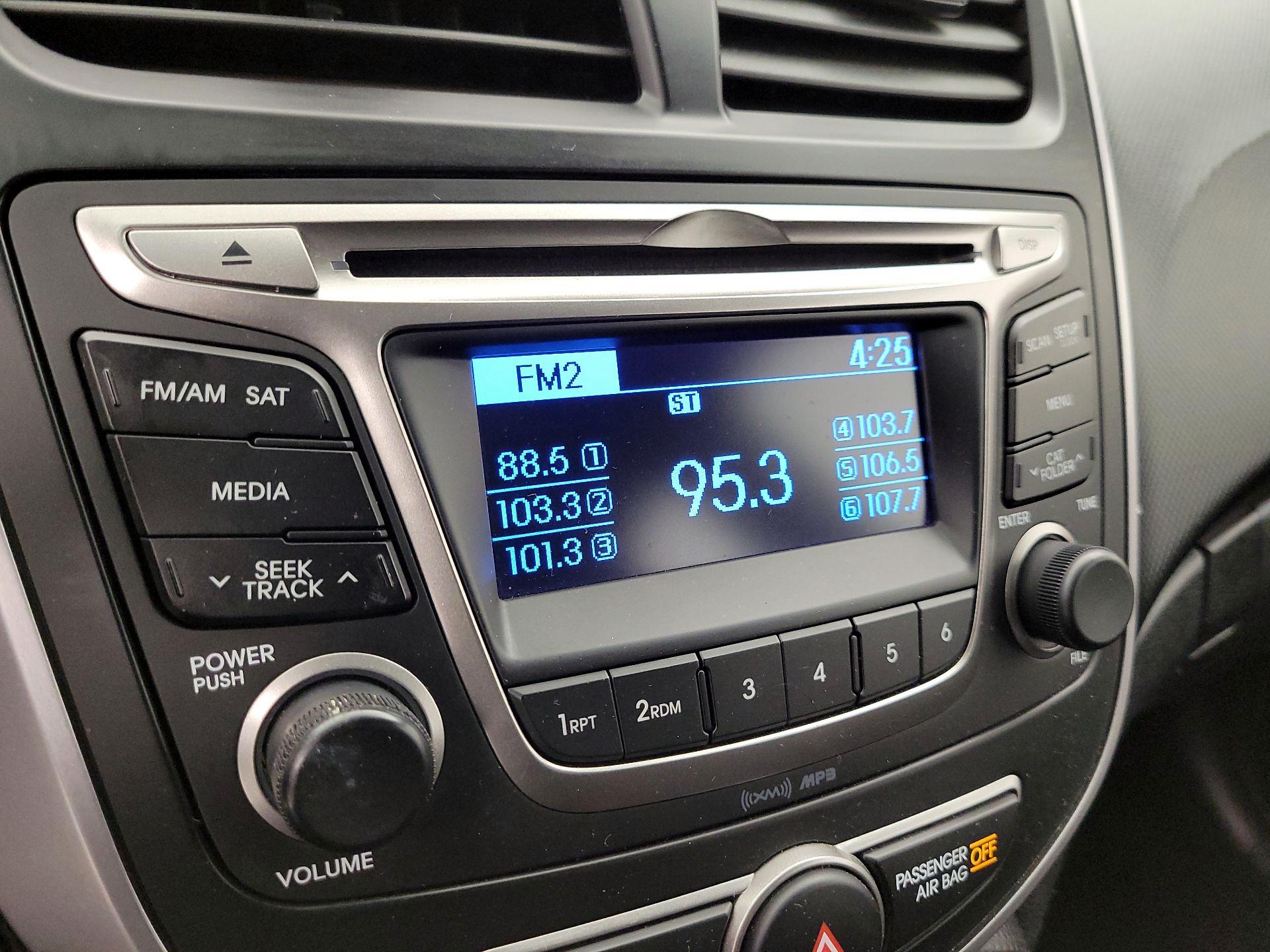 Thumbnail: 2016 Hyundai Accent - 14