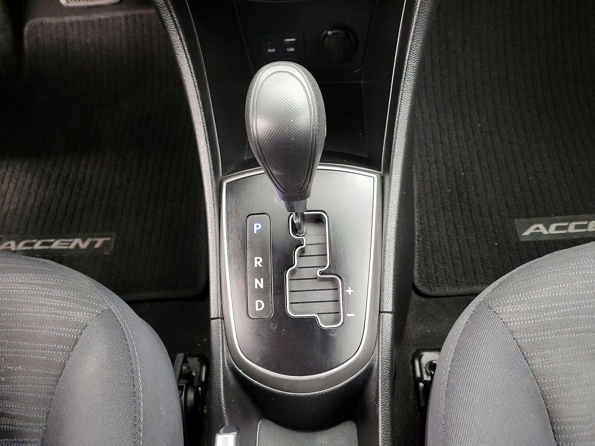 Thumbnail: 2016 Hyundai Accent - 16