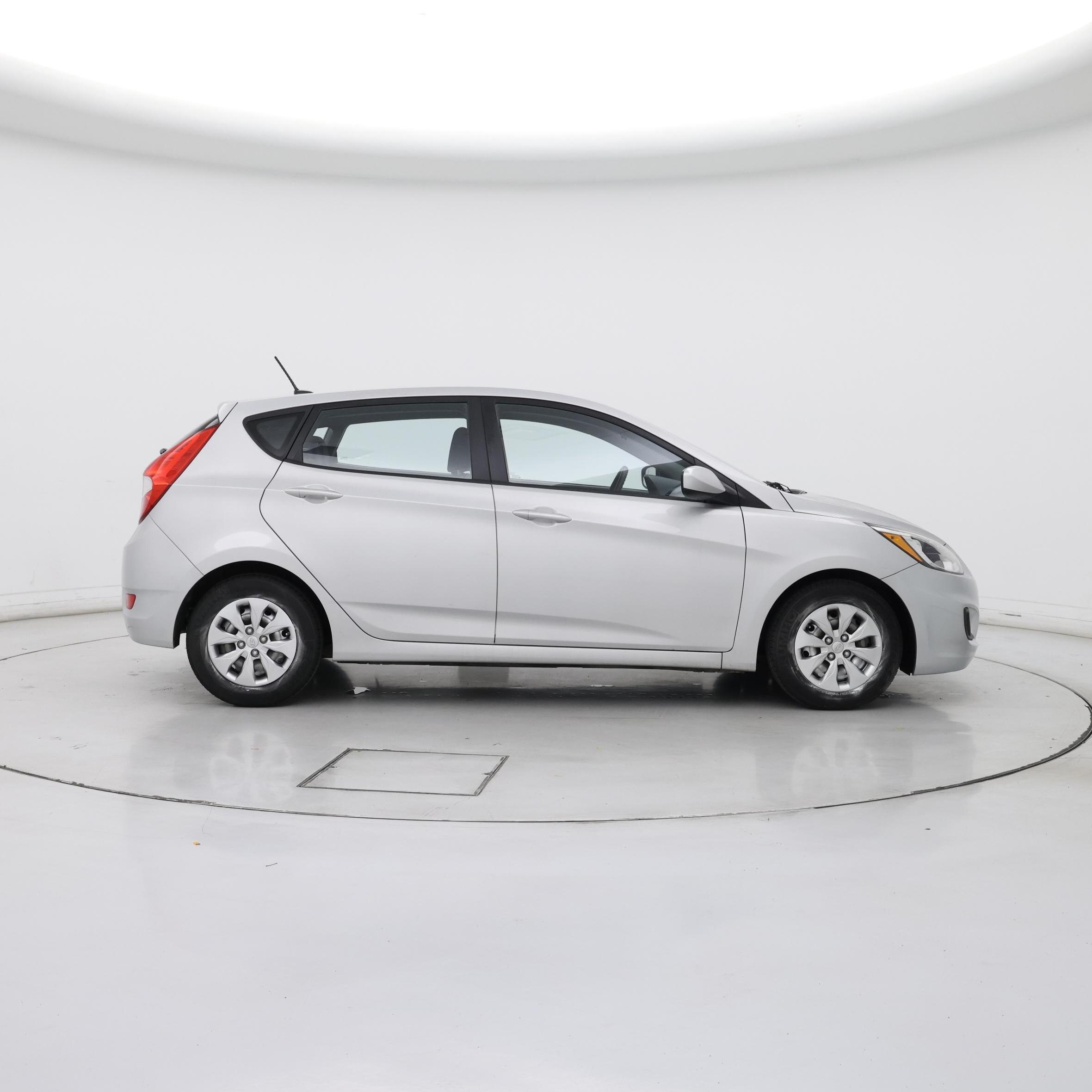 Thumbnail: 2016 Hyundai Accent - 7