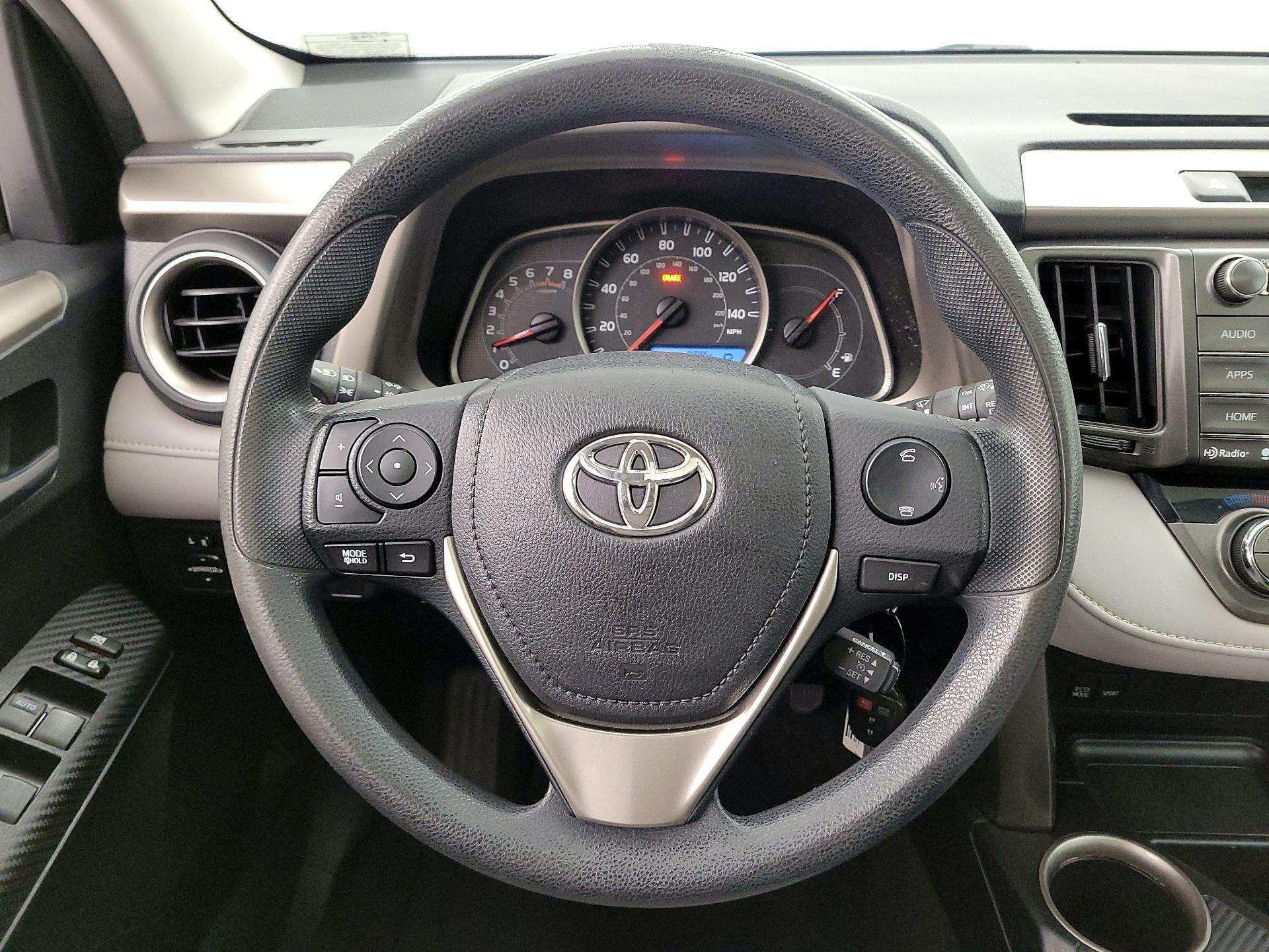 Thumbnail: 2015 Toyota RAV4 - 10