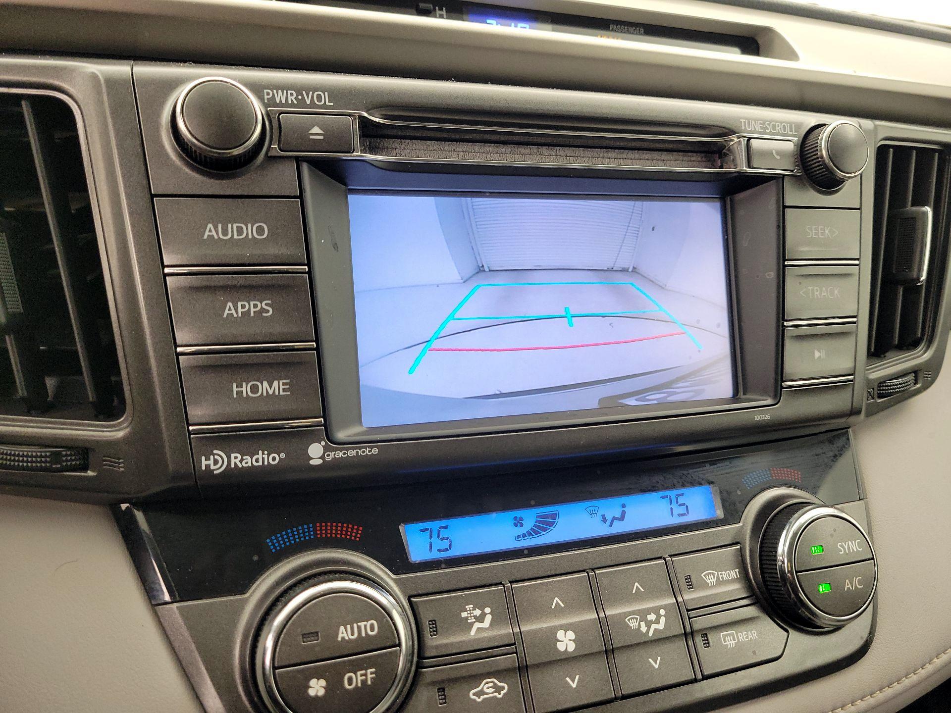 Thumbnail: 2015 Toyota RAV4 - 14