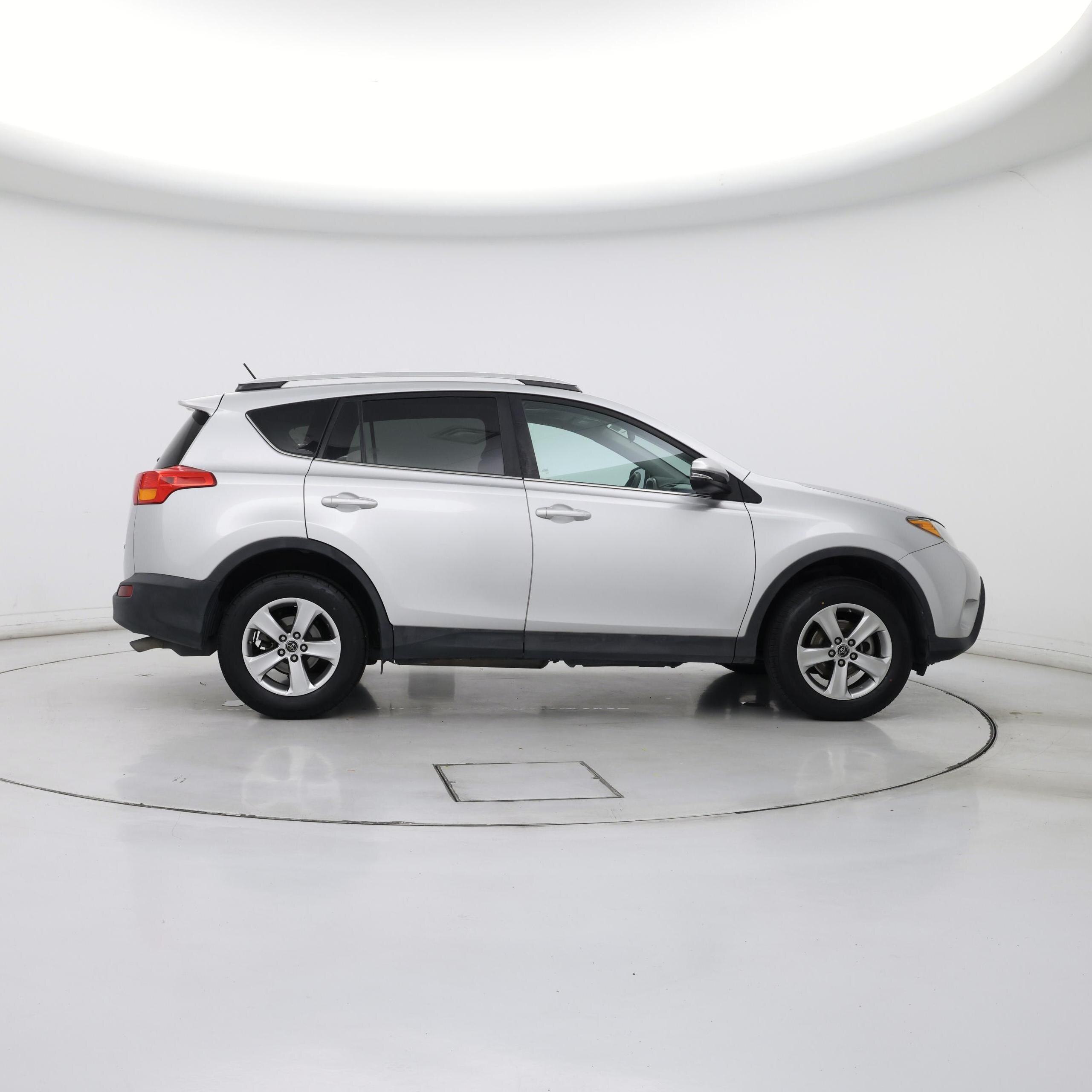 Thumbnail: 2015 Toyota RAV4 - 7