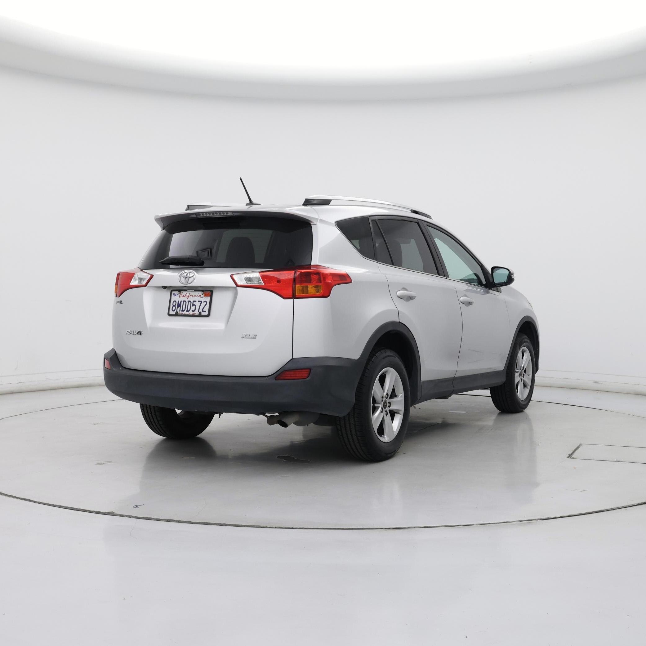 Thumbnail: 2015 Toyota RAV4 - 8