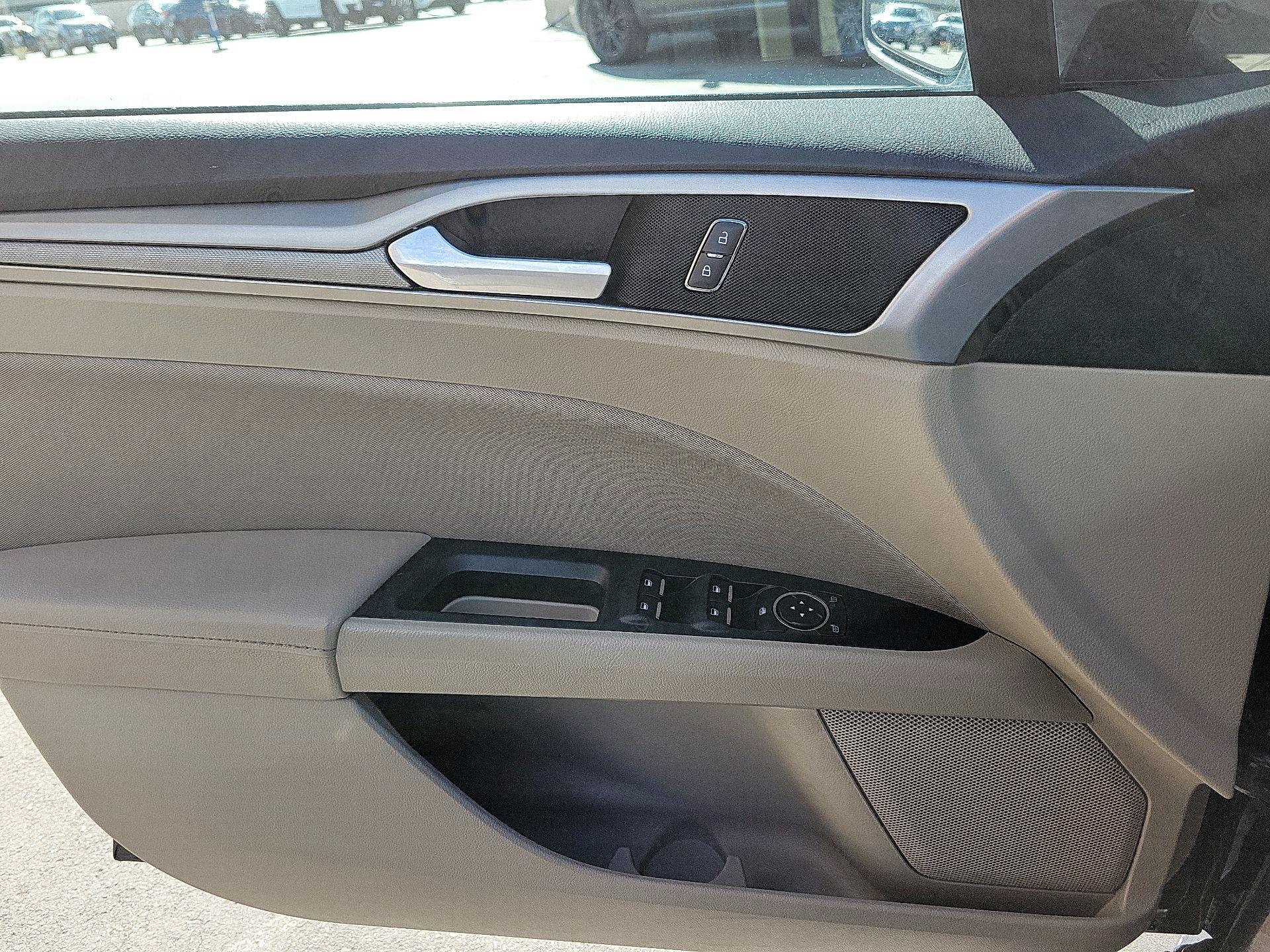 Thumbnail: 2019 Ford Fusion - 12