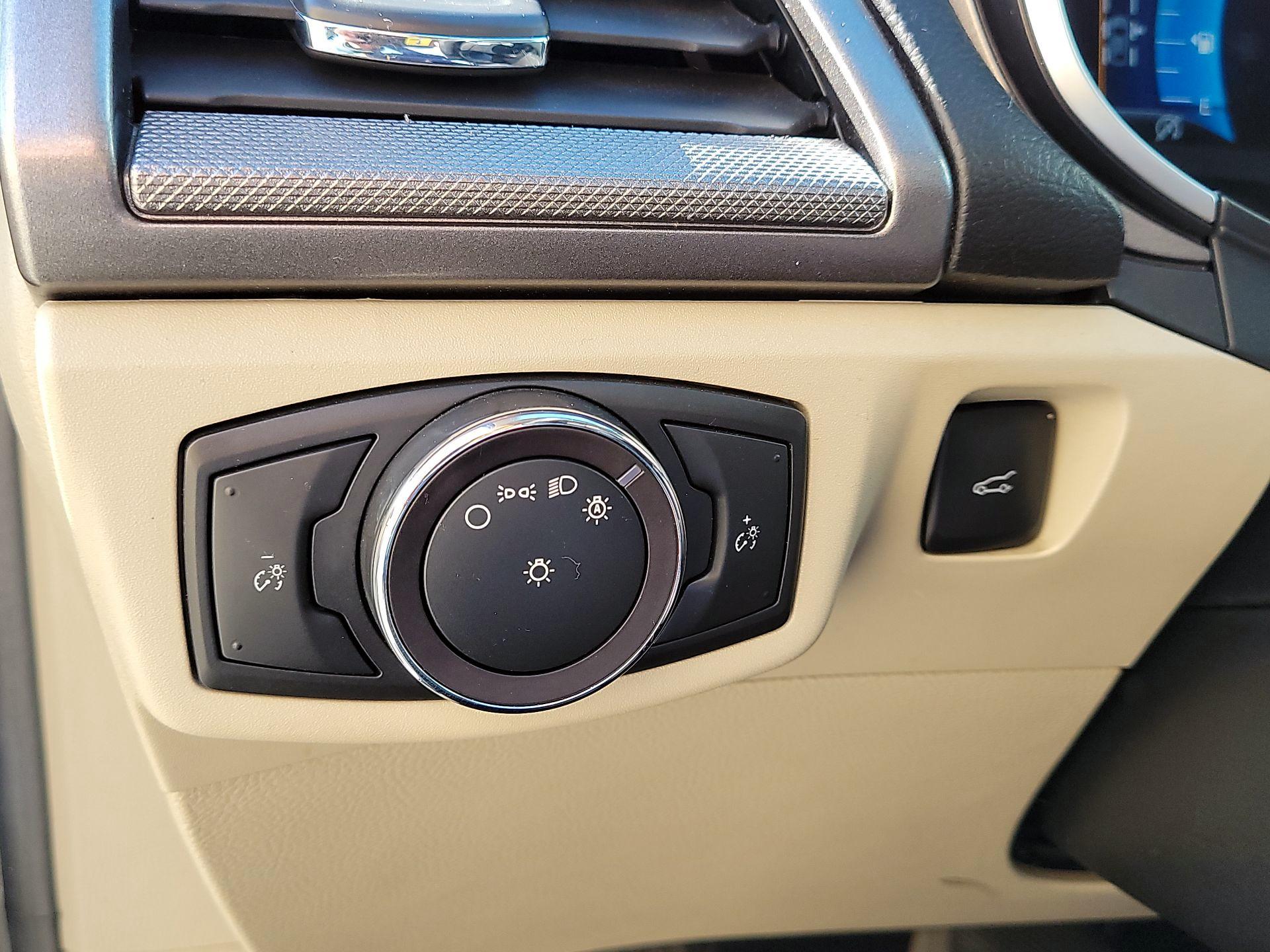 Thumbnail: 2019 Ford Fusion - 13