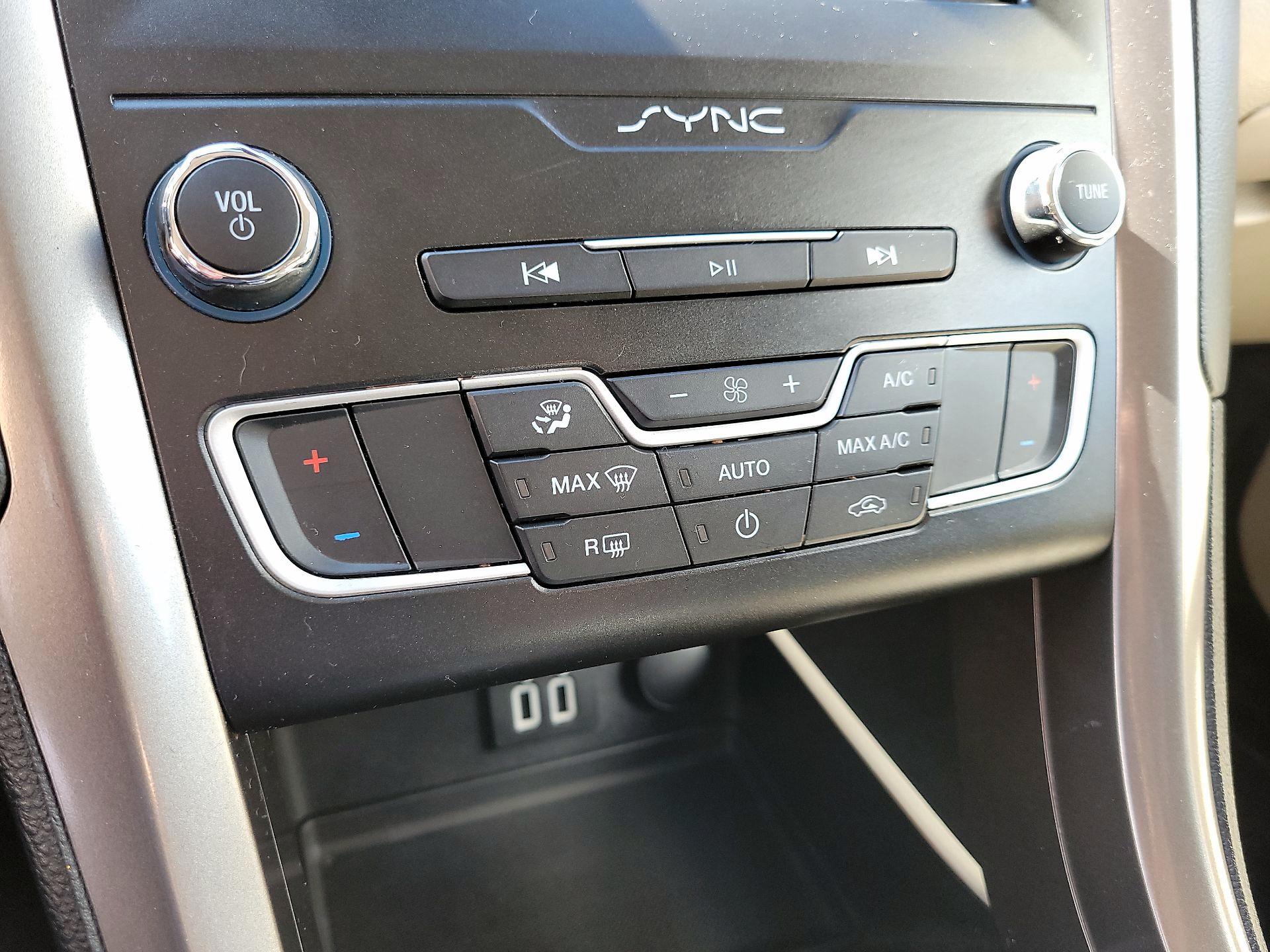 Thumbnail: 2019 Ford Fusion - 16