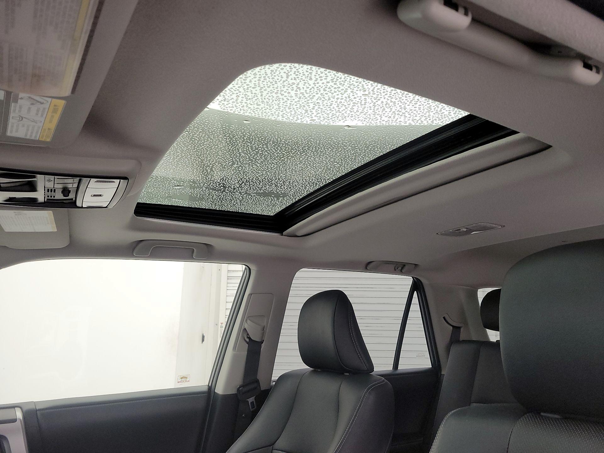 Thumbnail: 2019 Toyota 4Runner - 19