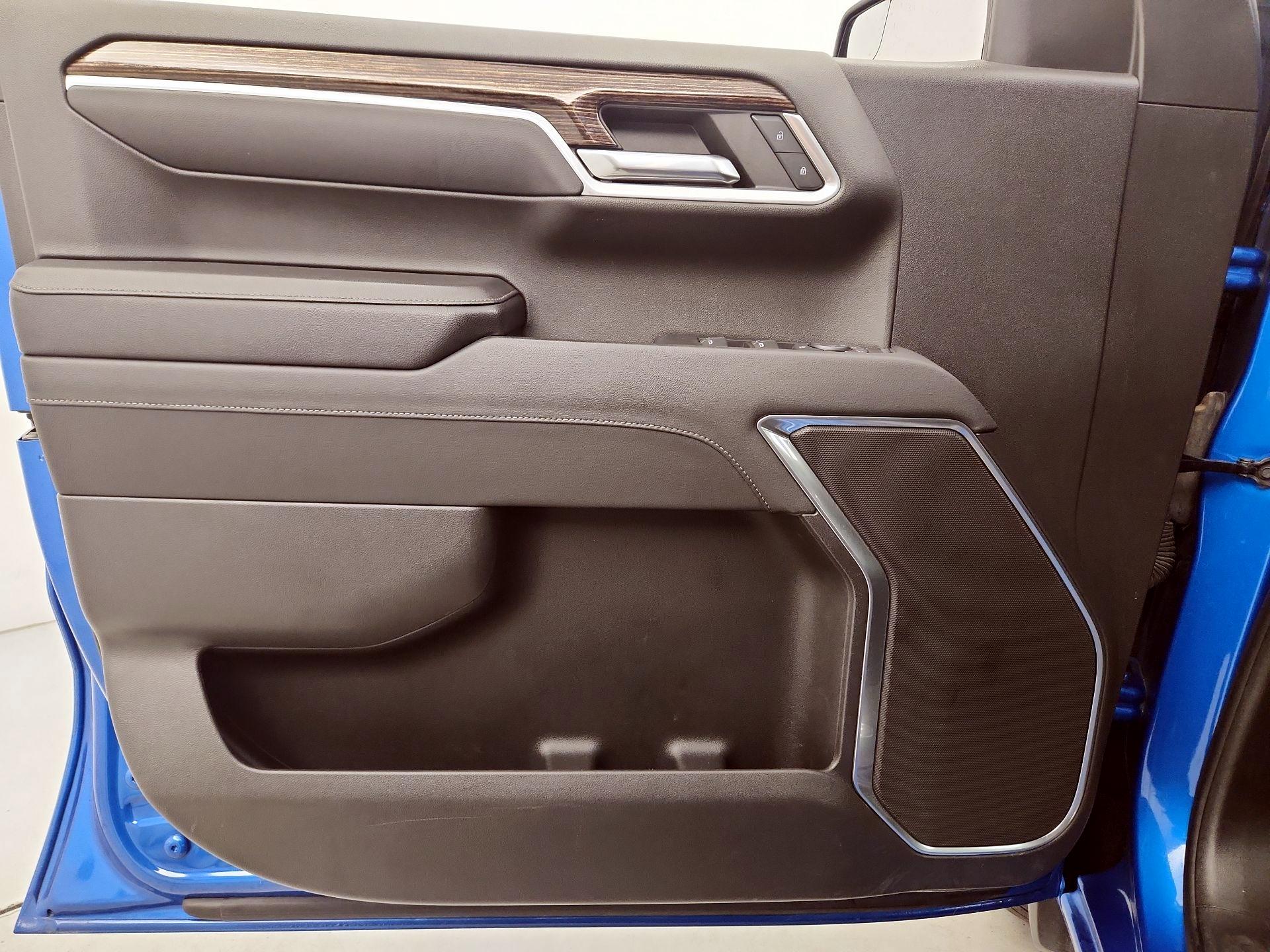 Thumbnail: 2023 GMC Sierra 1500 - 12