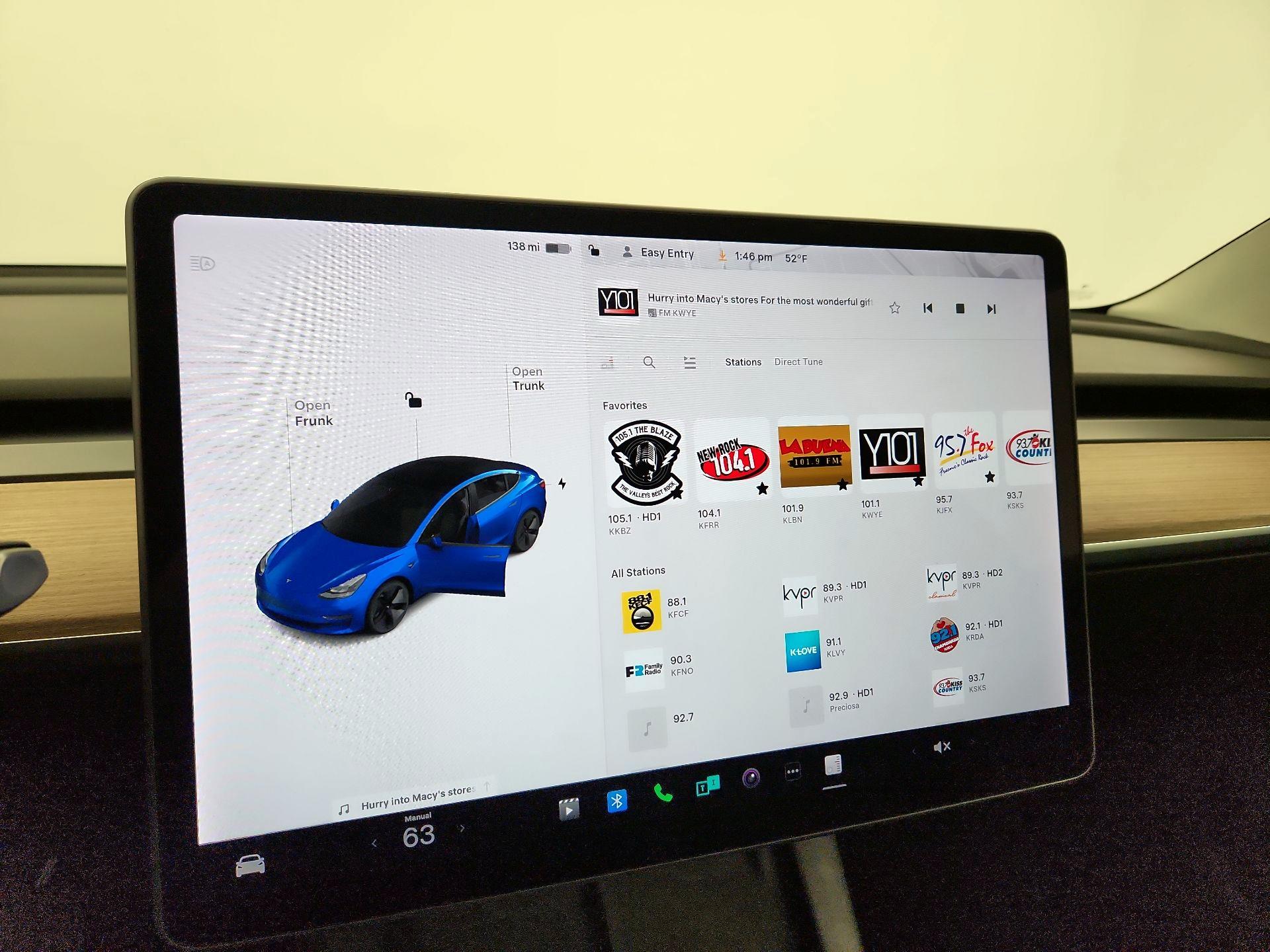 Thumbnail: 2022 Tesla Model 3 - 15