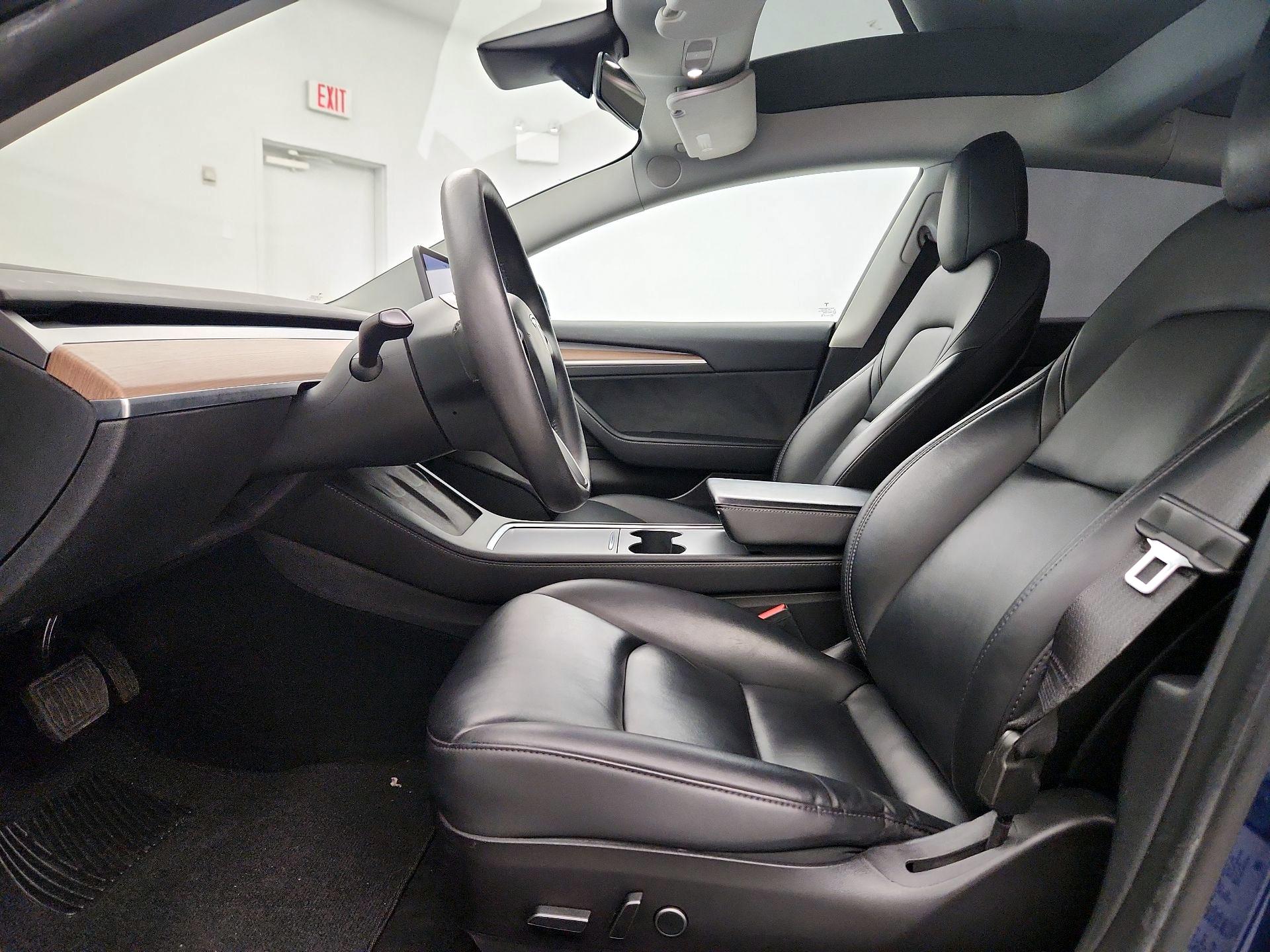 Thumbnail: 2022 Tesla Model 3 - 18