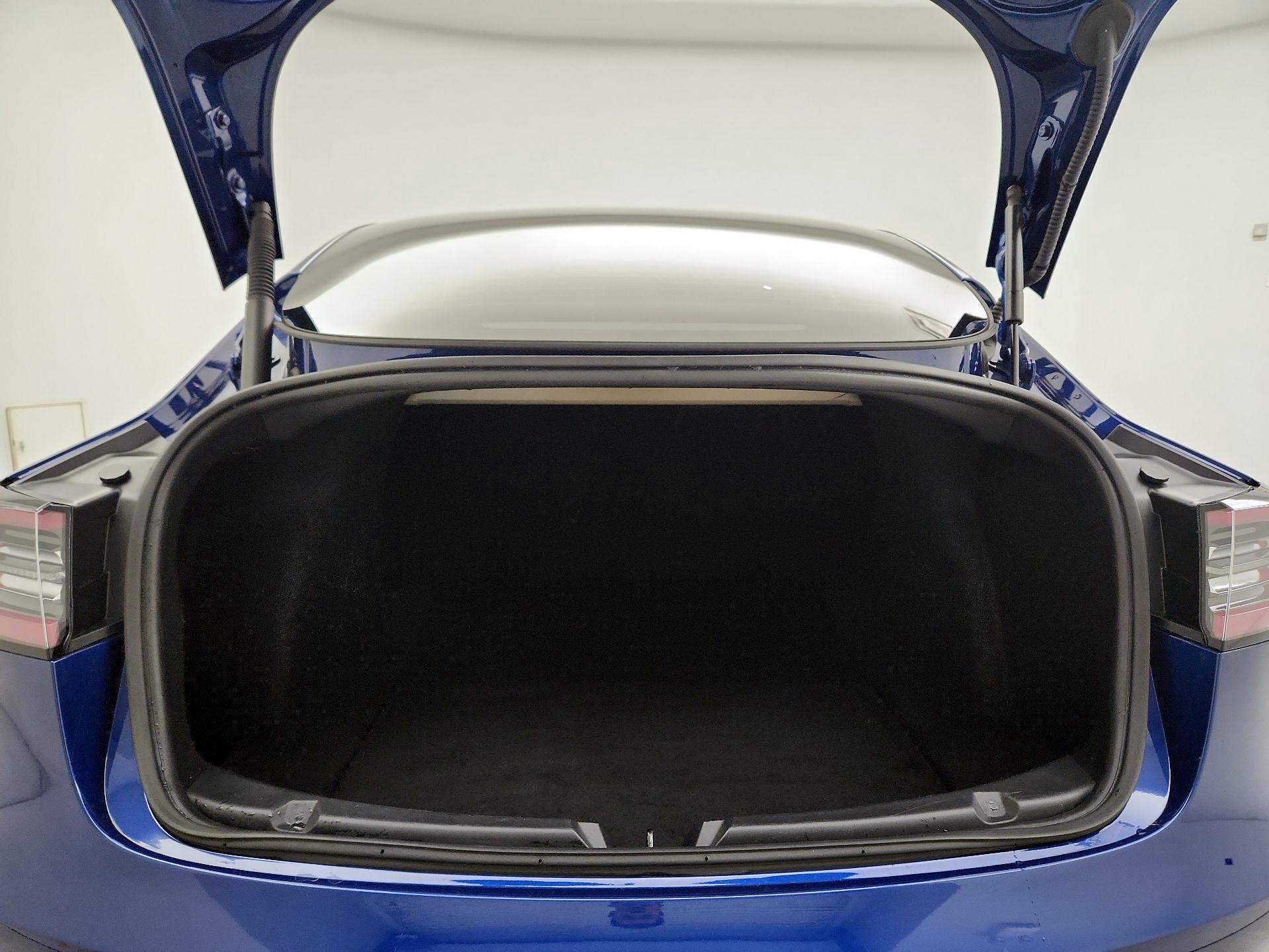 Thumbnail: 2022 Tesla Model 3 - 20