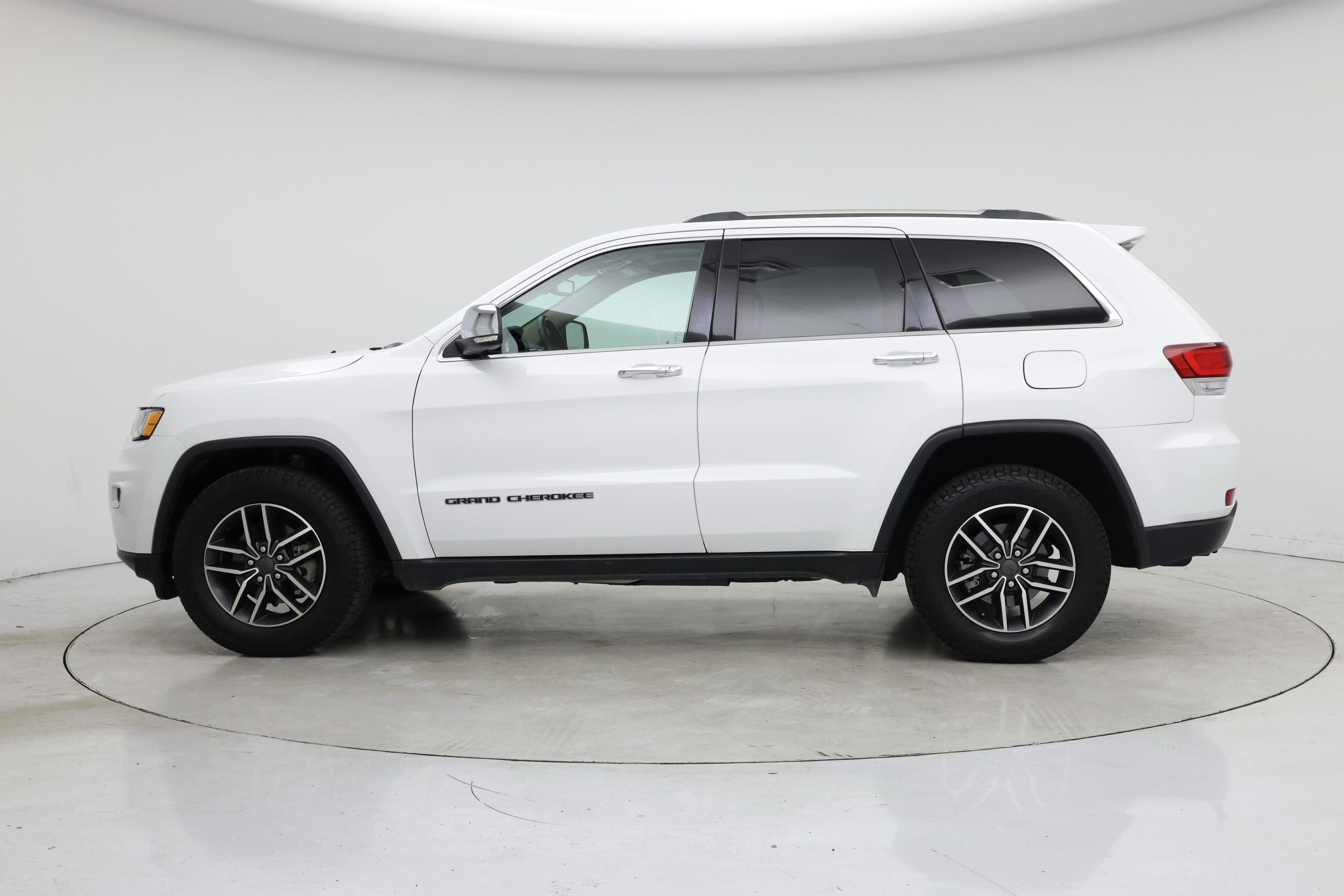 Thumbnail: 2020 Jeep Grand Cherokee - 3