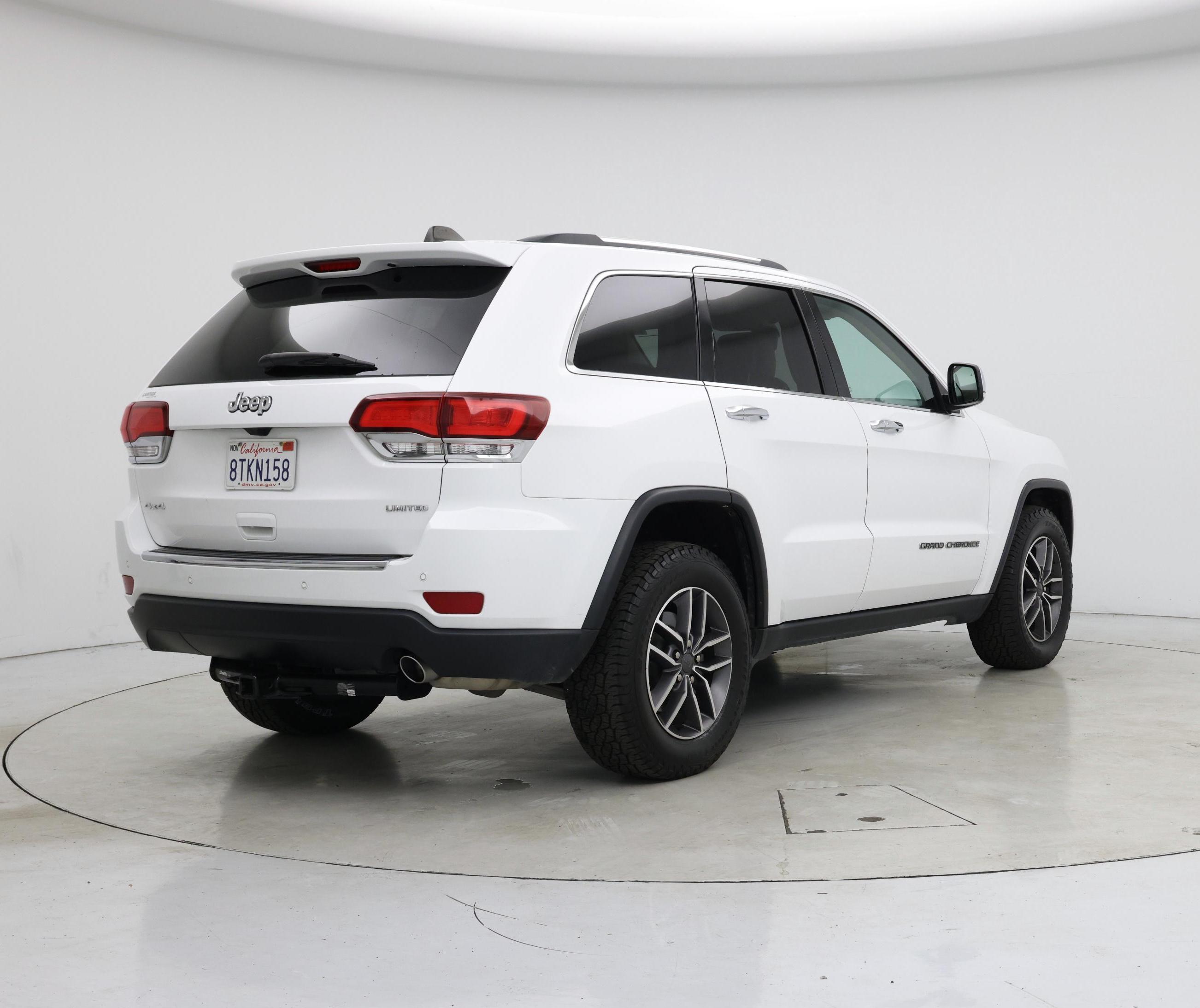 Thumbnail: 2020 Jeep Grand Cherokee - 8