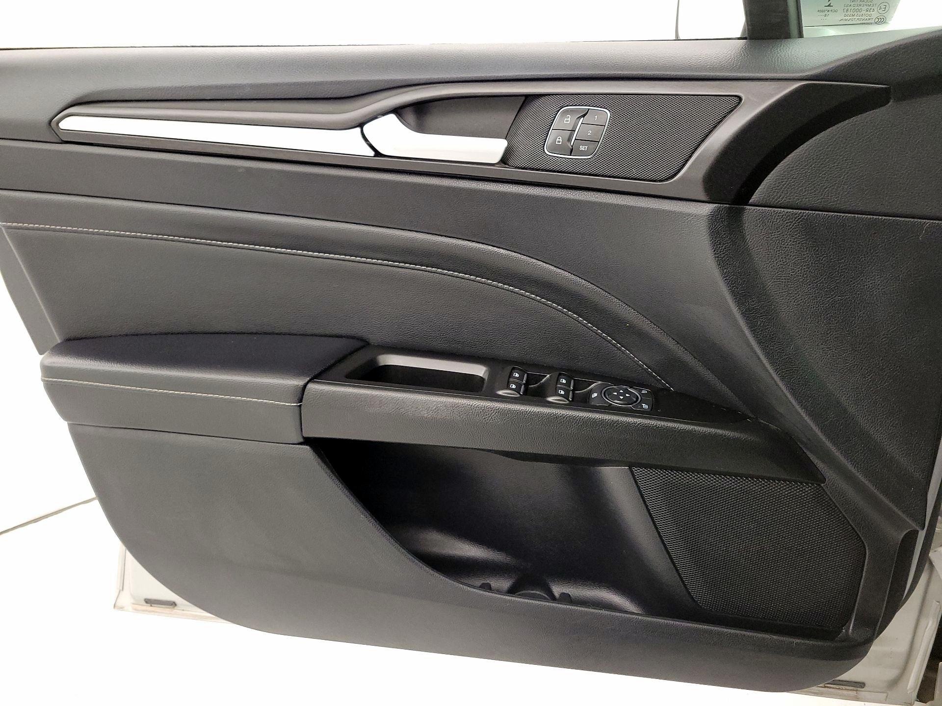 Thumbnail: 2019 Ford Fusion - 12