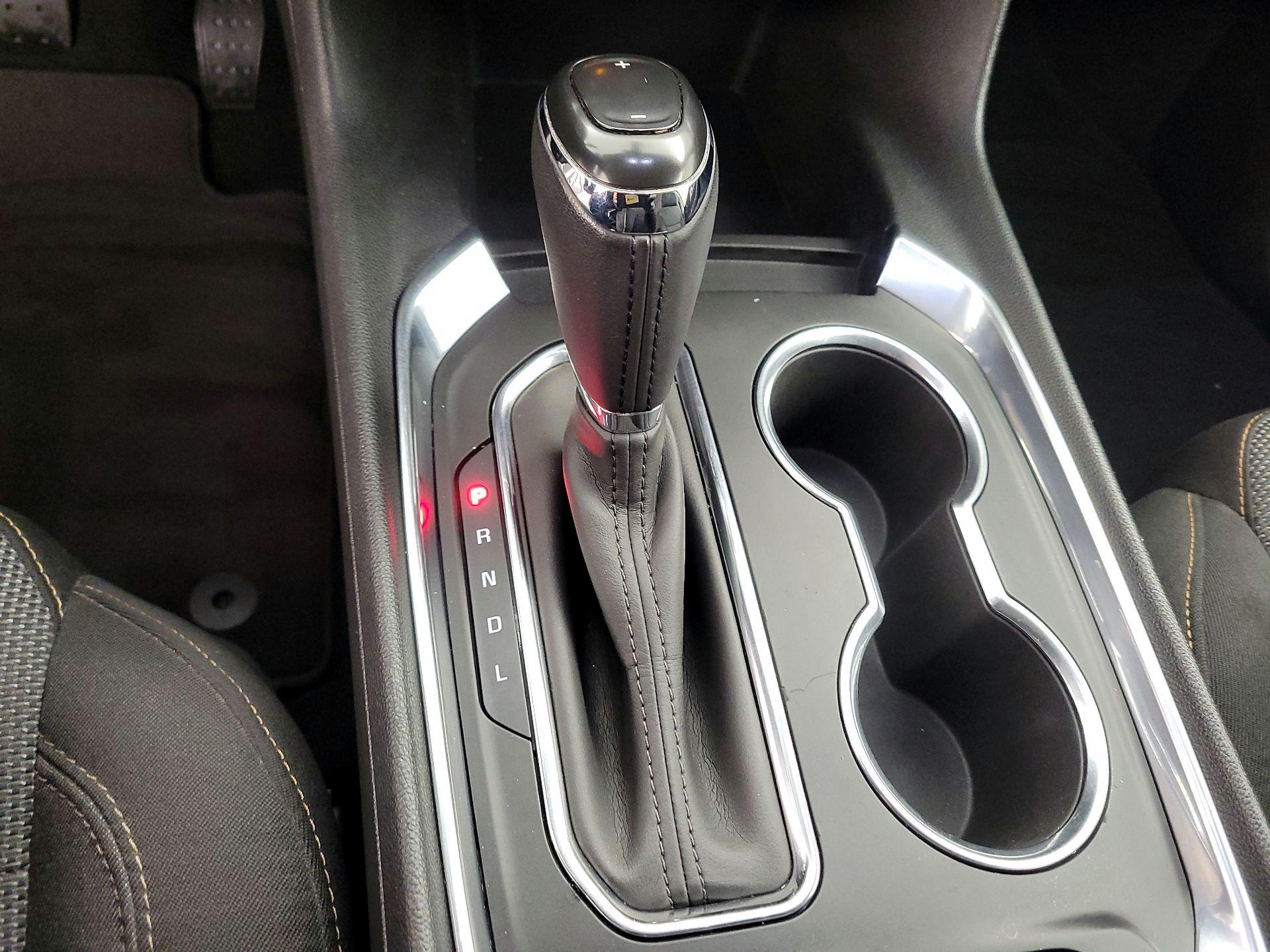 Thumbnail: 2019 Chevrolet Traverse - 17