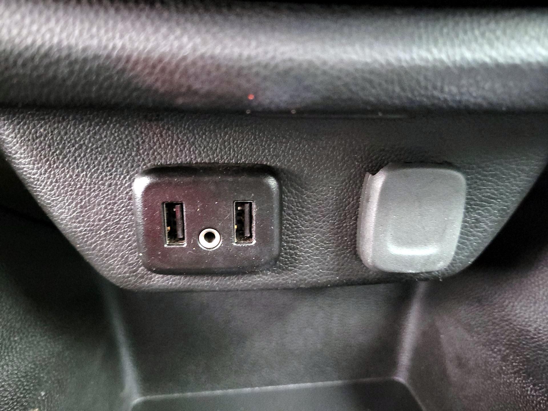 Thumbnail: 2019 Chevrolet Traverse - 18