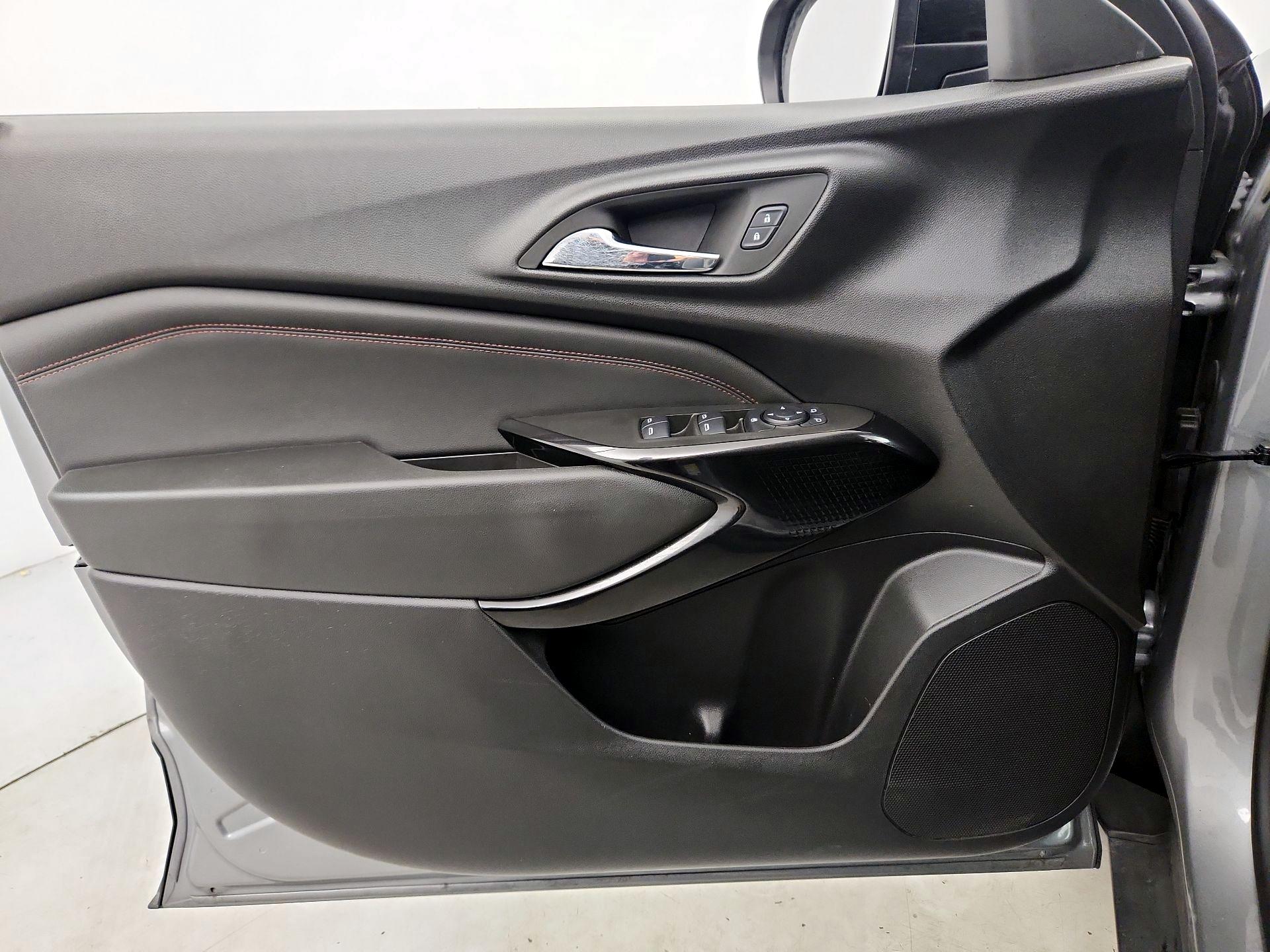 Thumbnail: 2024 Chevrolet Trax - 12