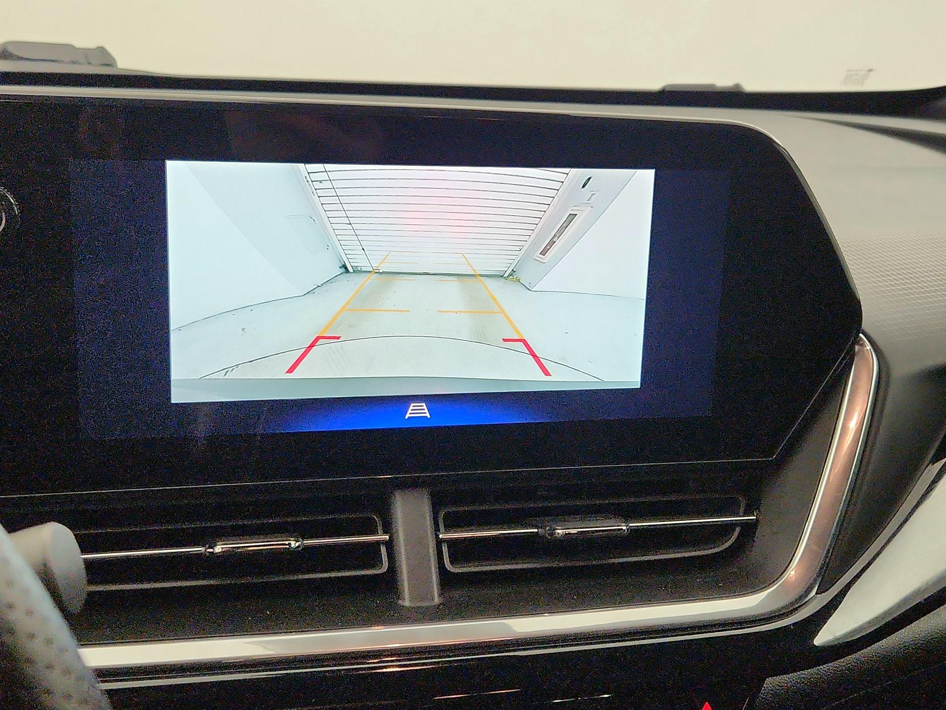 Thumbnail: 2024 Chevrolet Trax - 13