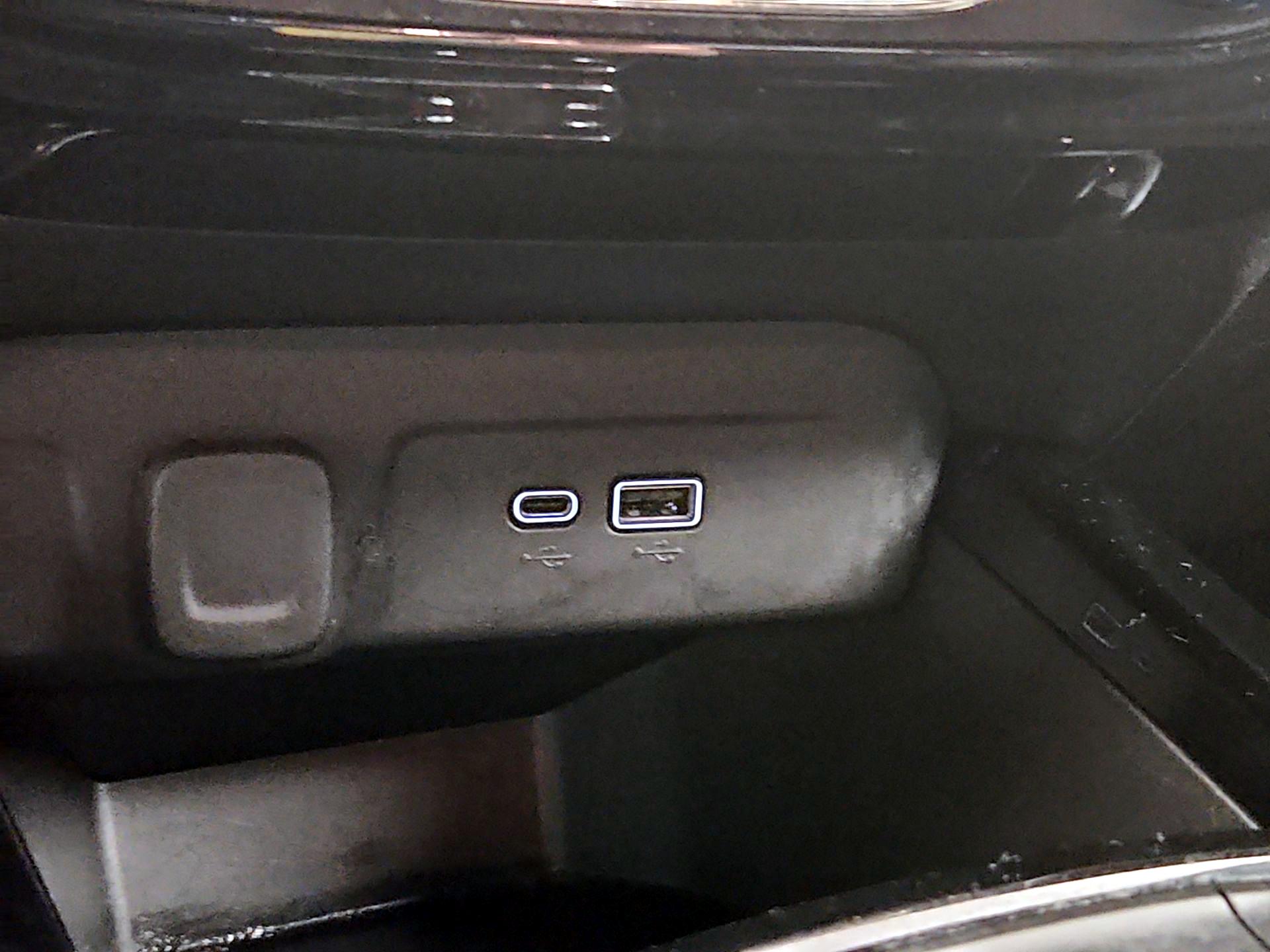 Thumbnail: 2024 Chevrolet Trax - 17