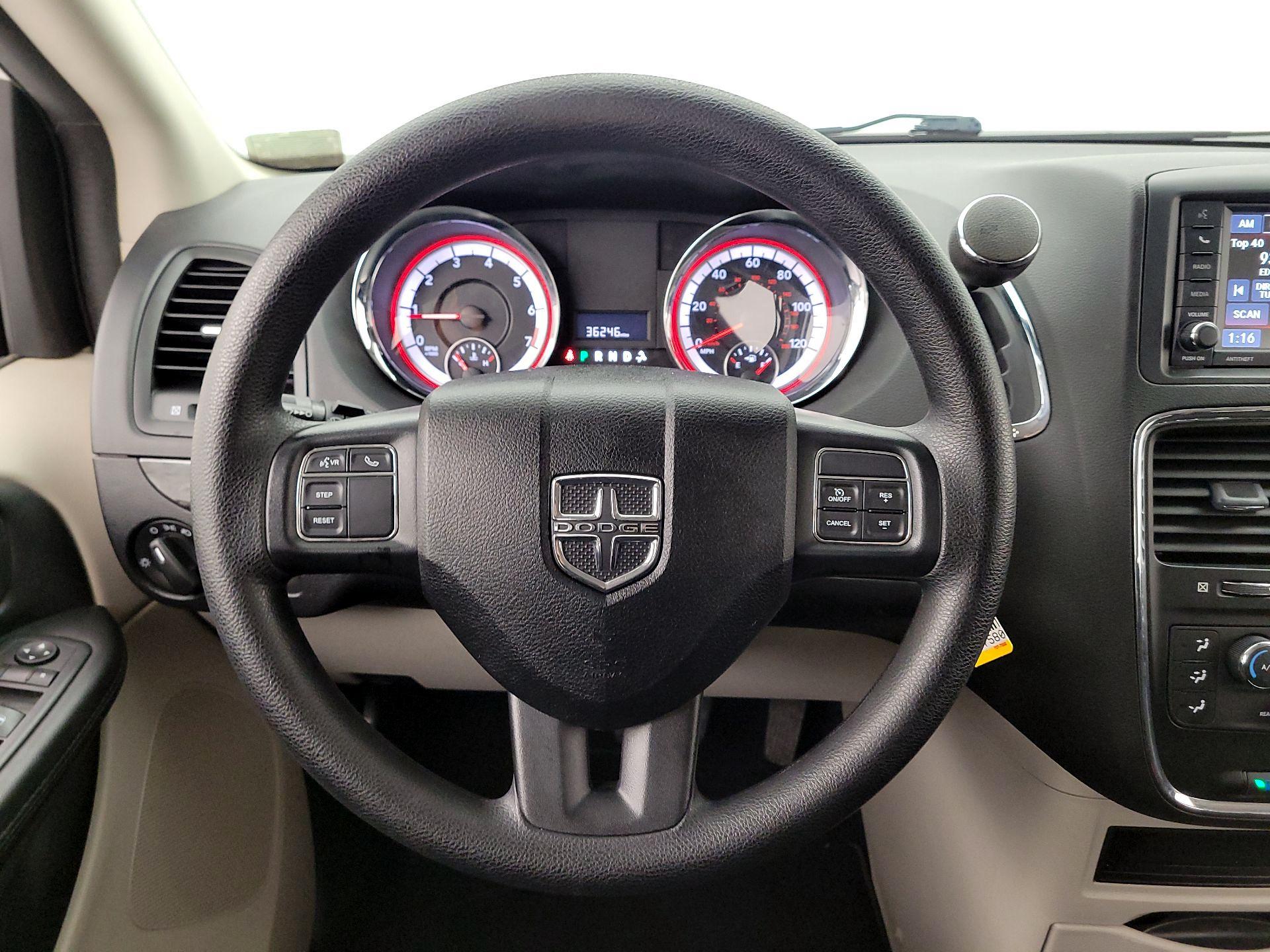 Thumbnail: 2018 Dodge Grand Caravan - 10