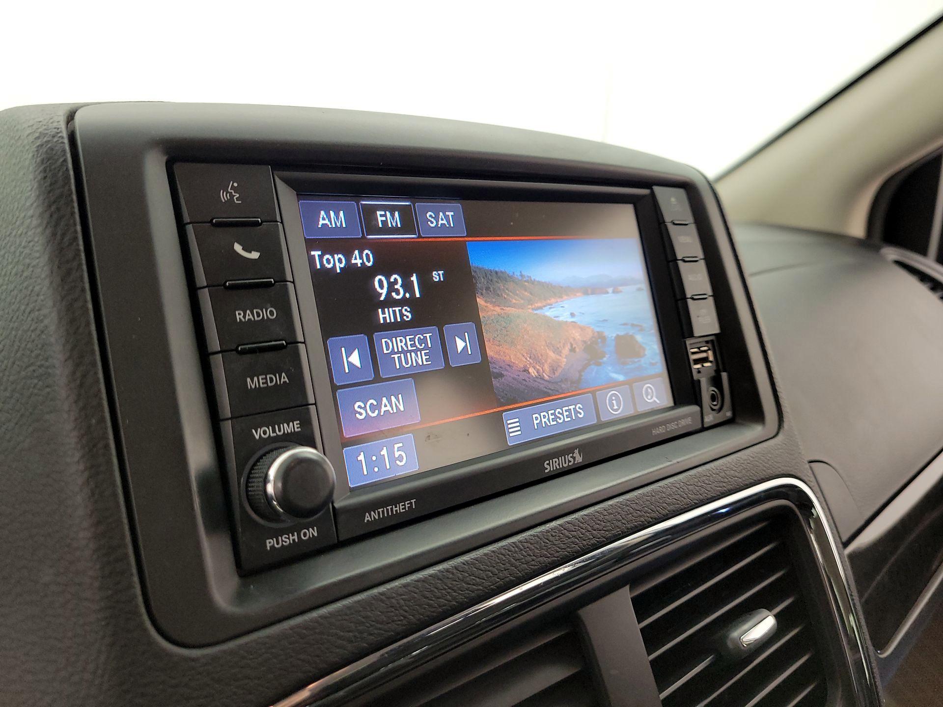 Thumbnail: 2018 Dodge Grand Caravan - 15