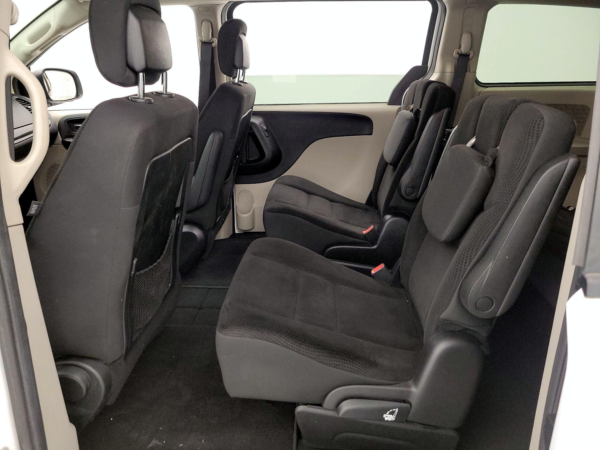 Thumbnail: 2018 Dodge Grand Caravan - 19