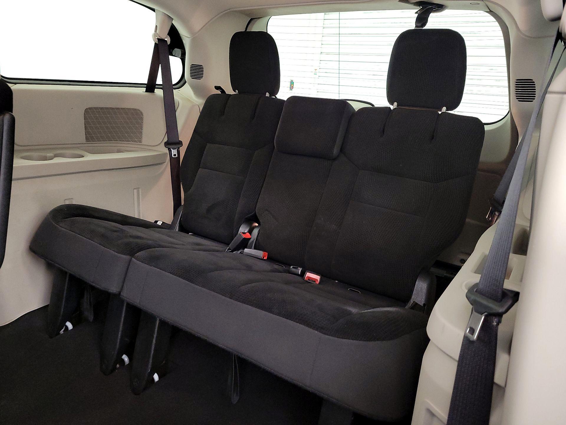 Thumbnail: 2018 Dodge Grand Caravan - 20