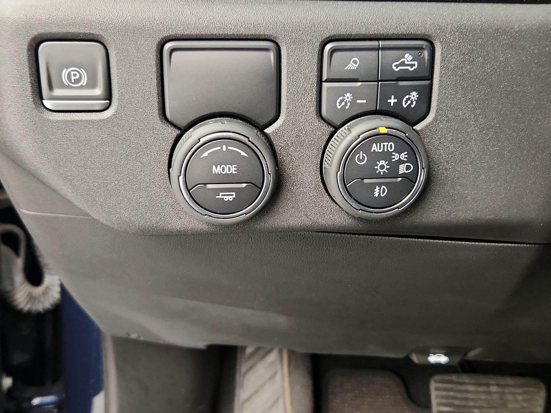 Thumbnail: 2022 Chevrolet Silverado 1500 - 13