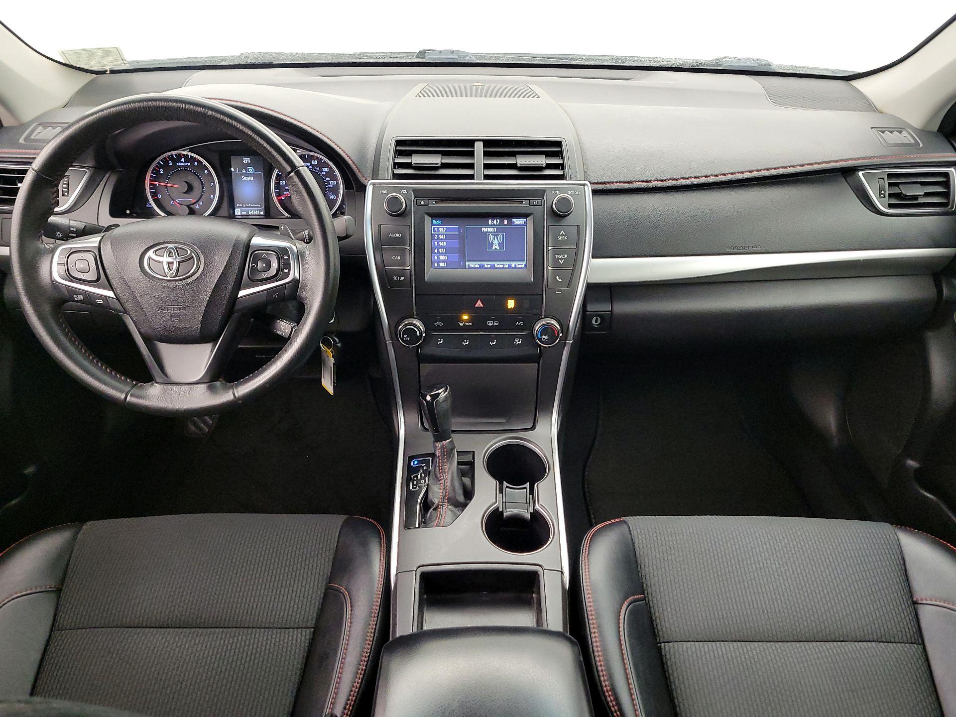 Thumbnail: 2017 Toyota Camry - 9