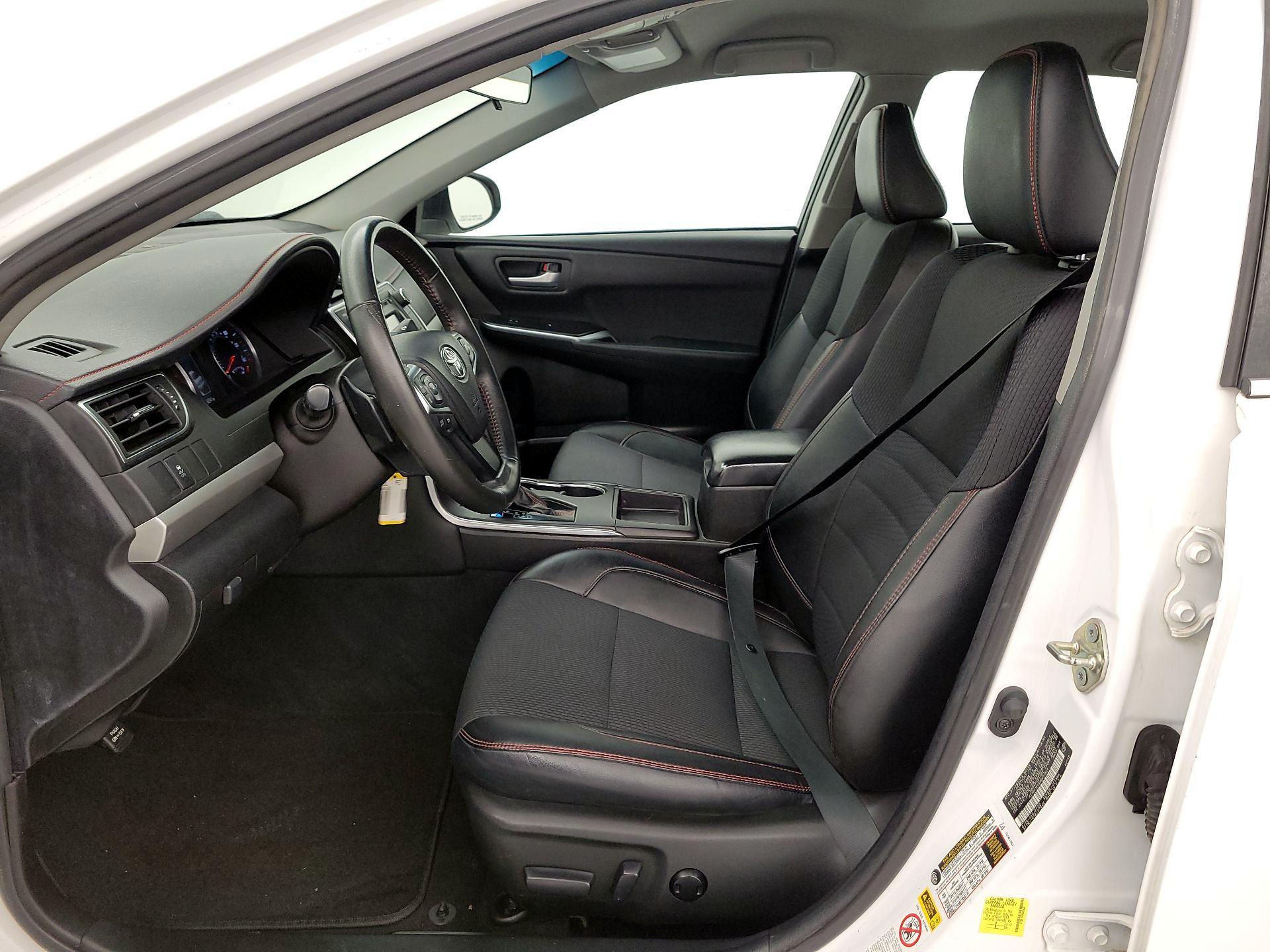 Thumbnail: 2017 Toyota Camry - 11