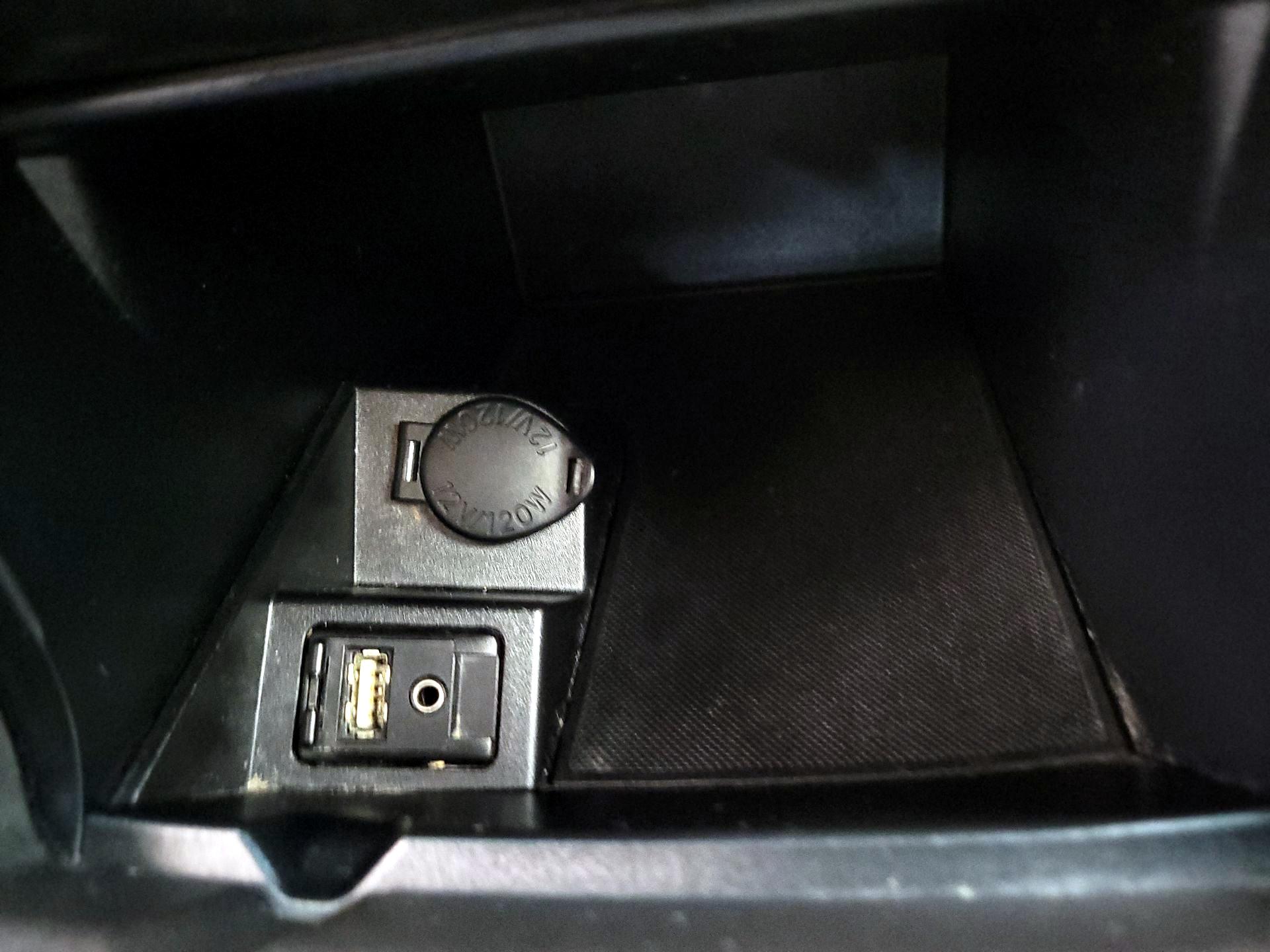 Thumbnail: 2017 Toyota Camry - 18