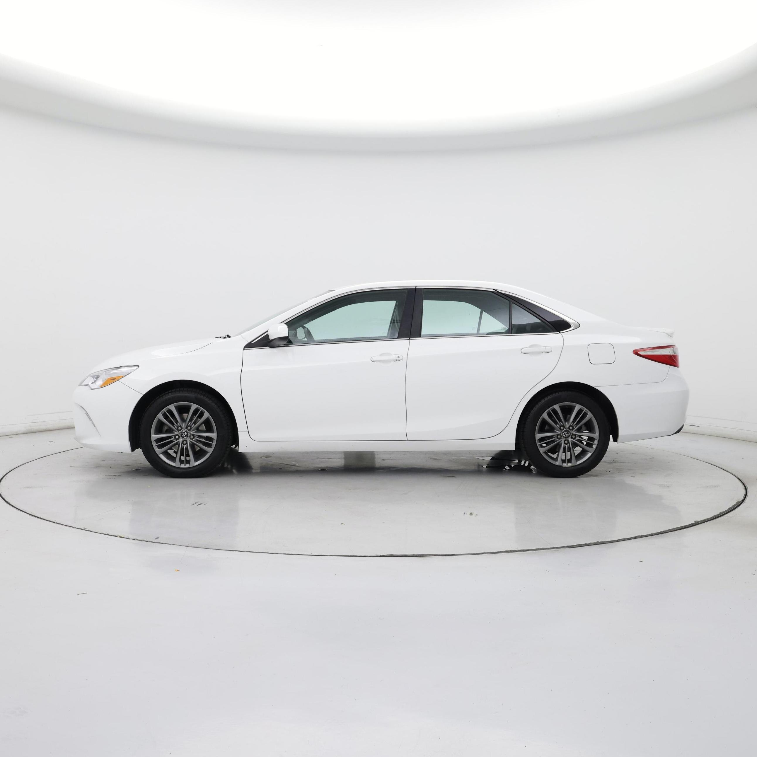 Thumbnail: 2017 Toyota Camry - 3