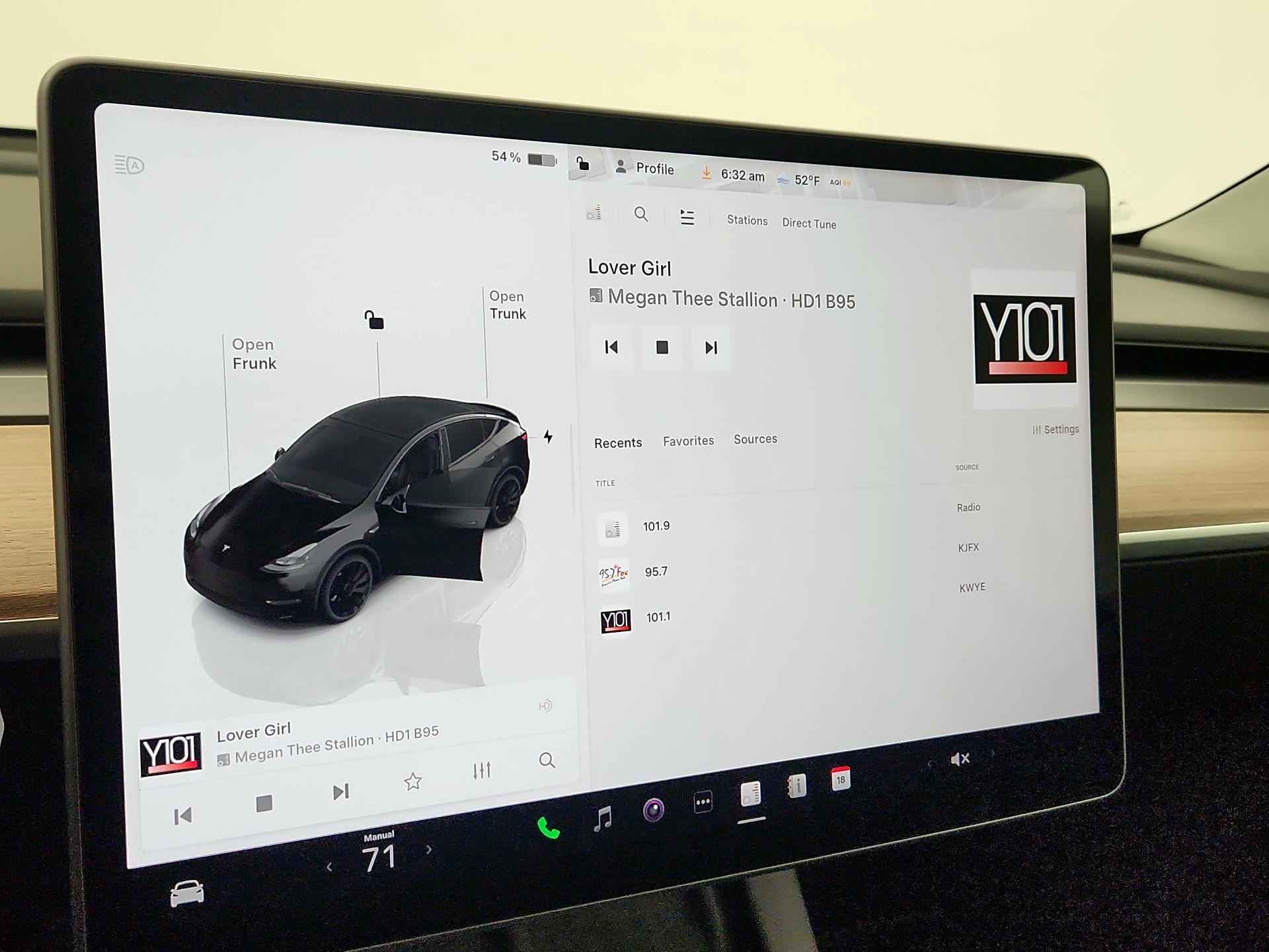 Thumbnail: 2023 Tesla Model Y - 15