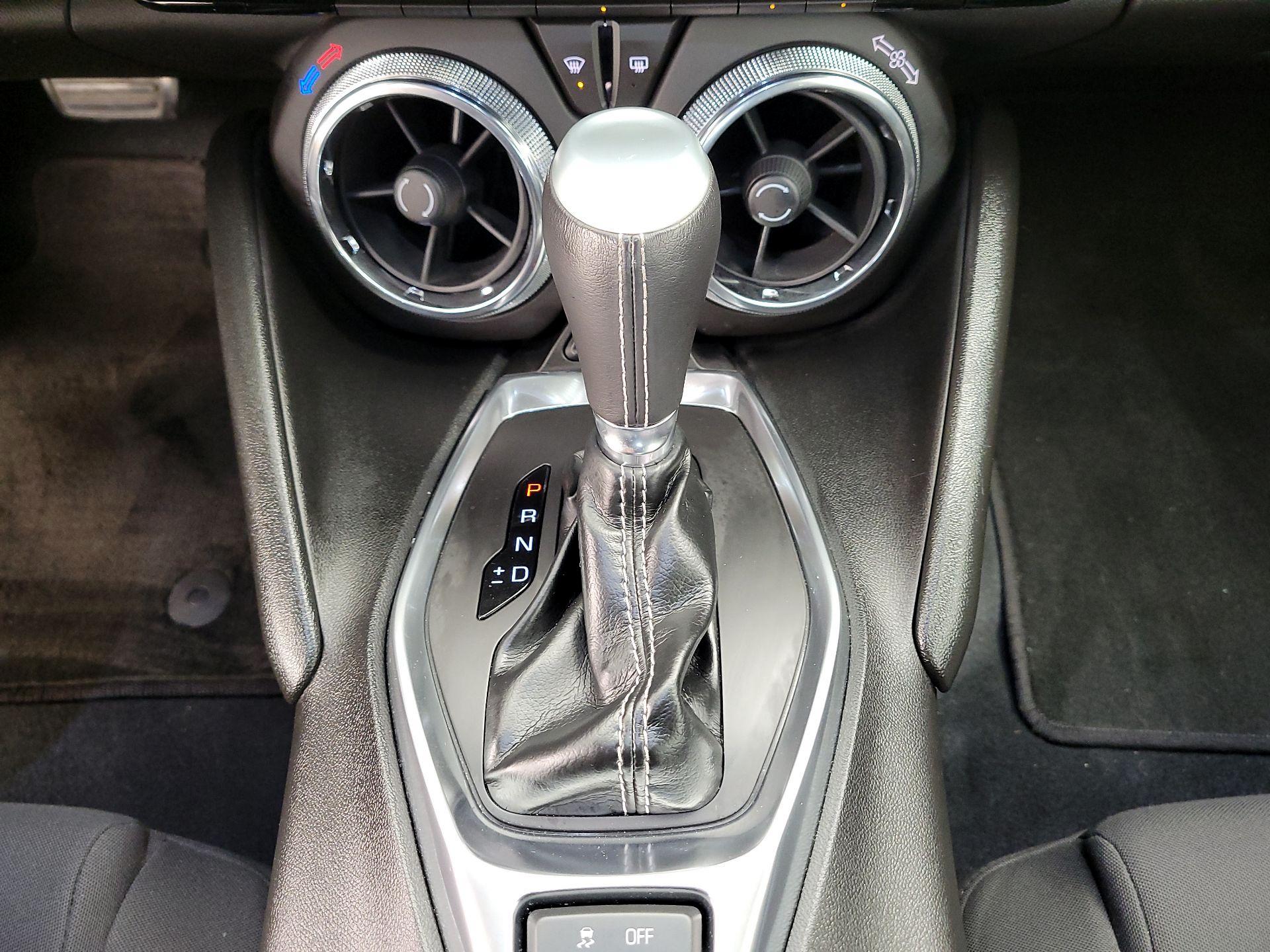 Thumbnail: 2018 Chevrolet Camaro - 16