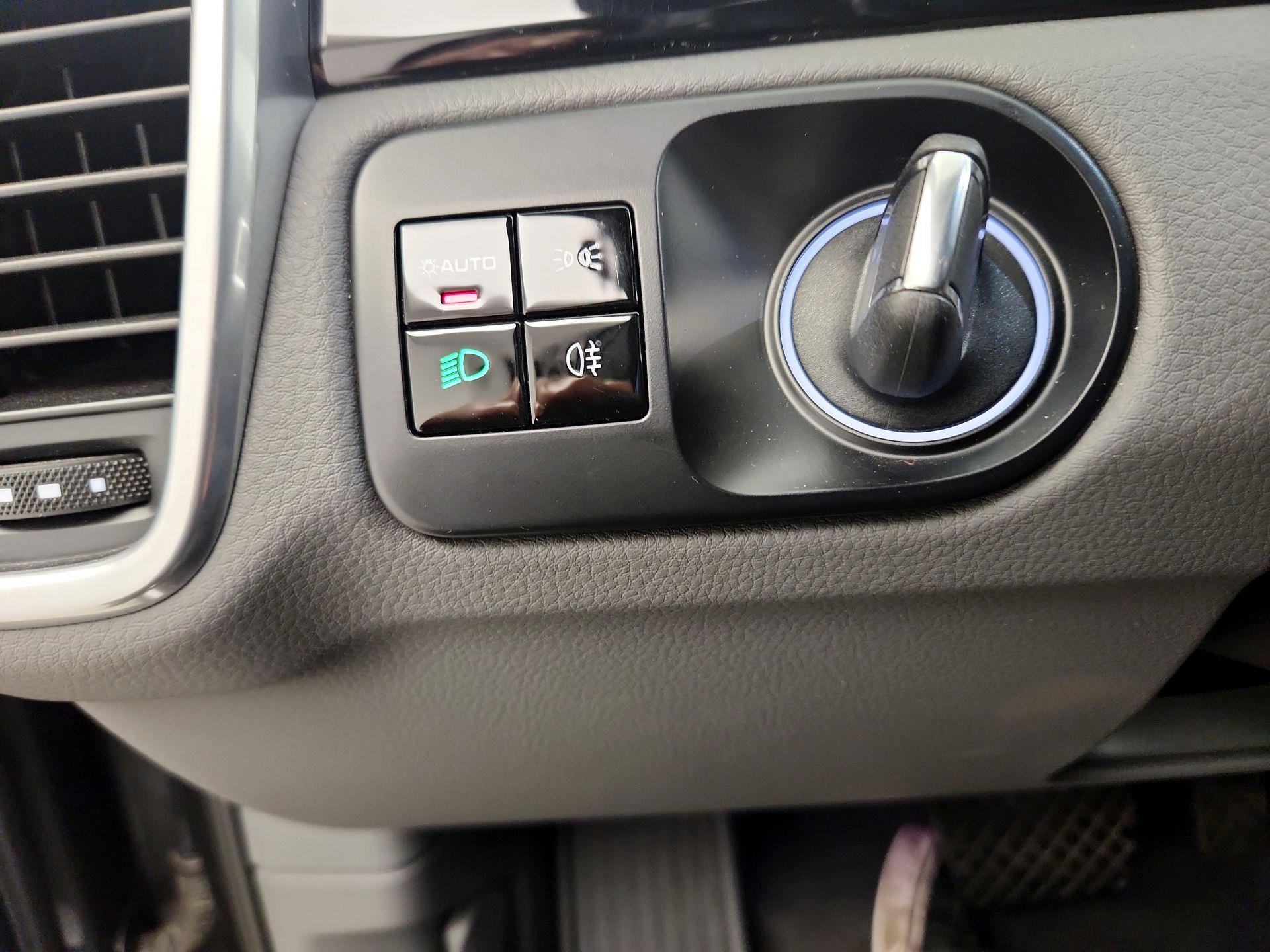 Thumbnail: 2020 Porsche Cayenne - 13