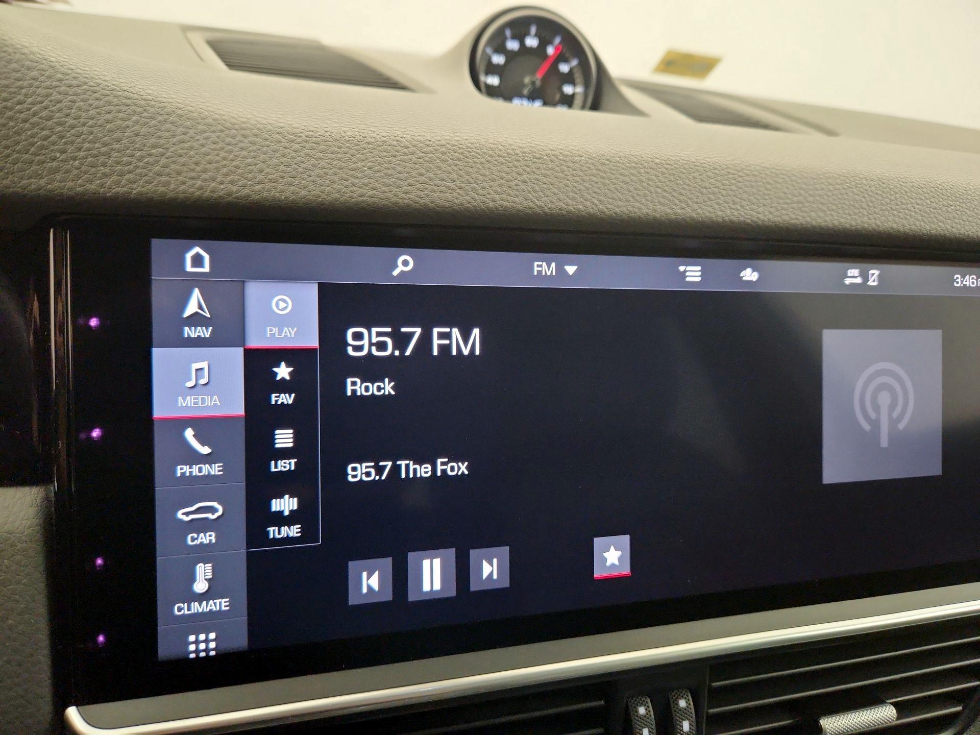 Thumbnail: 2020 Porsche Cayenne - 16