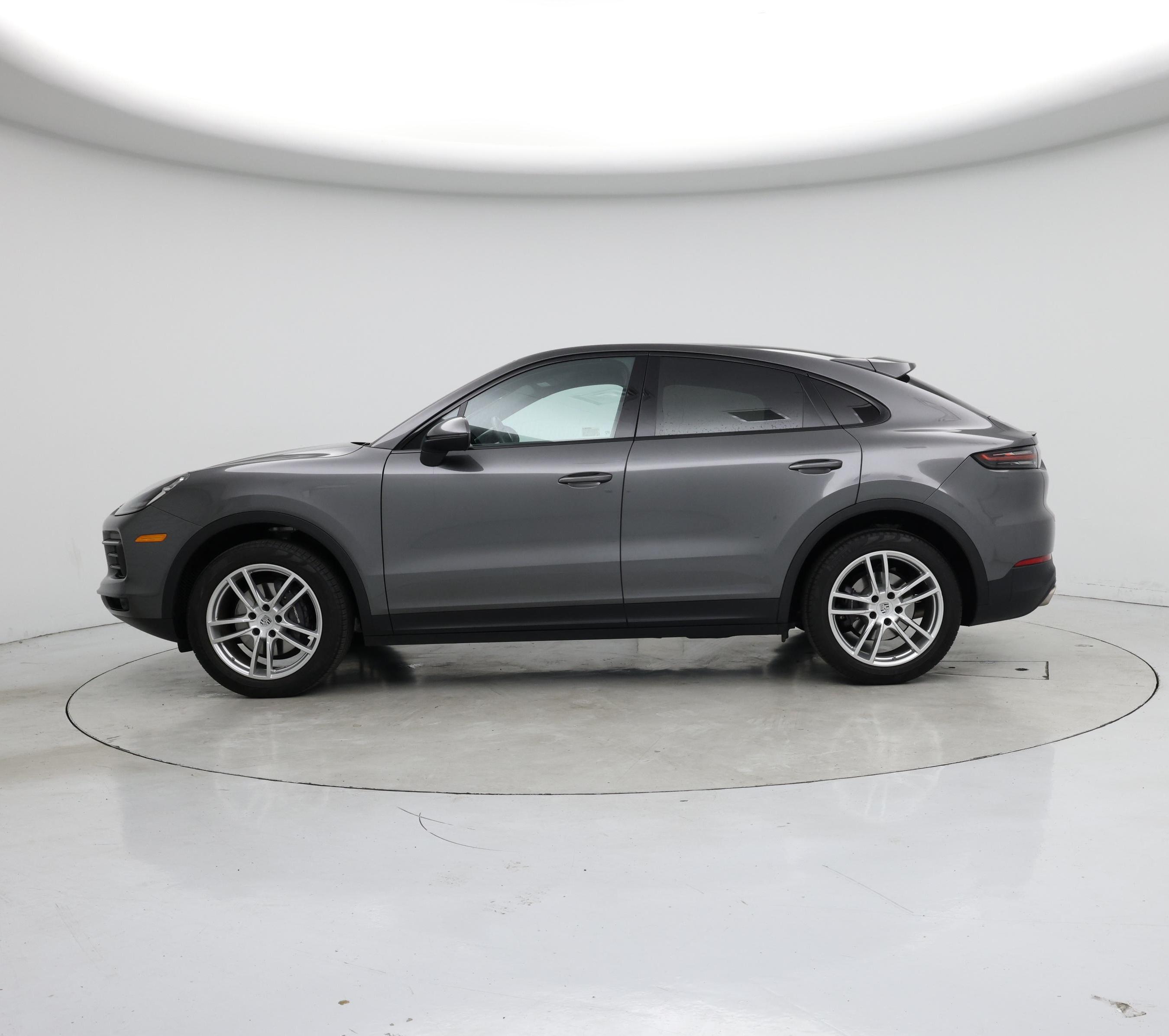 Thumbnail: 2020 Porsche Cayenne - 3