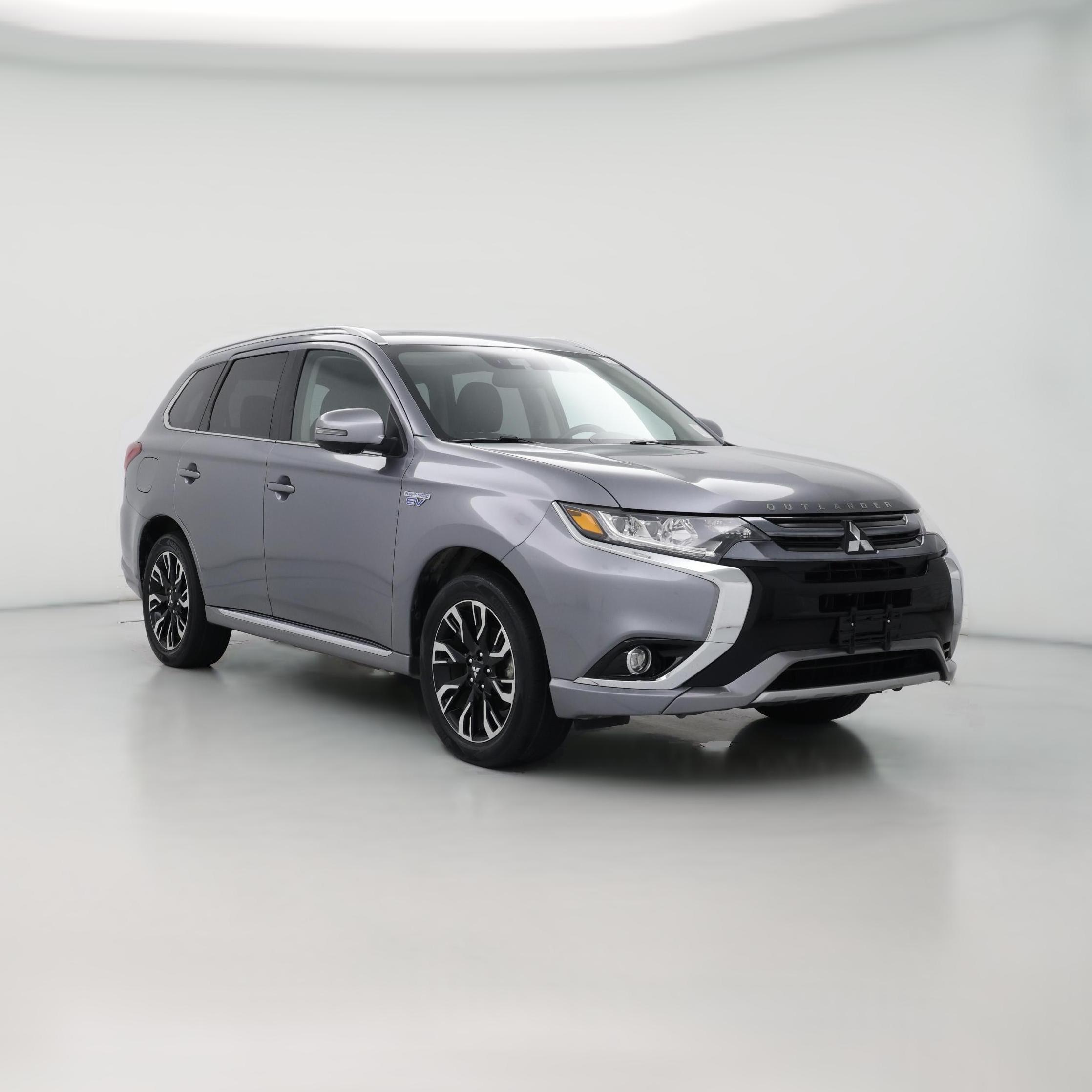 Thumbnail: 2018 Mitsubishi Outlander - 1