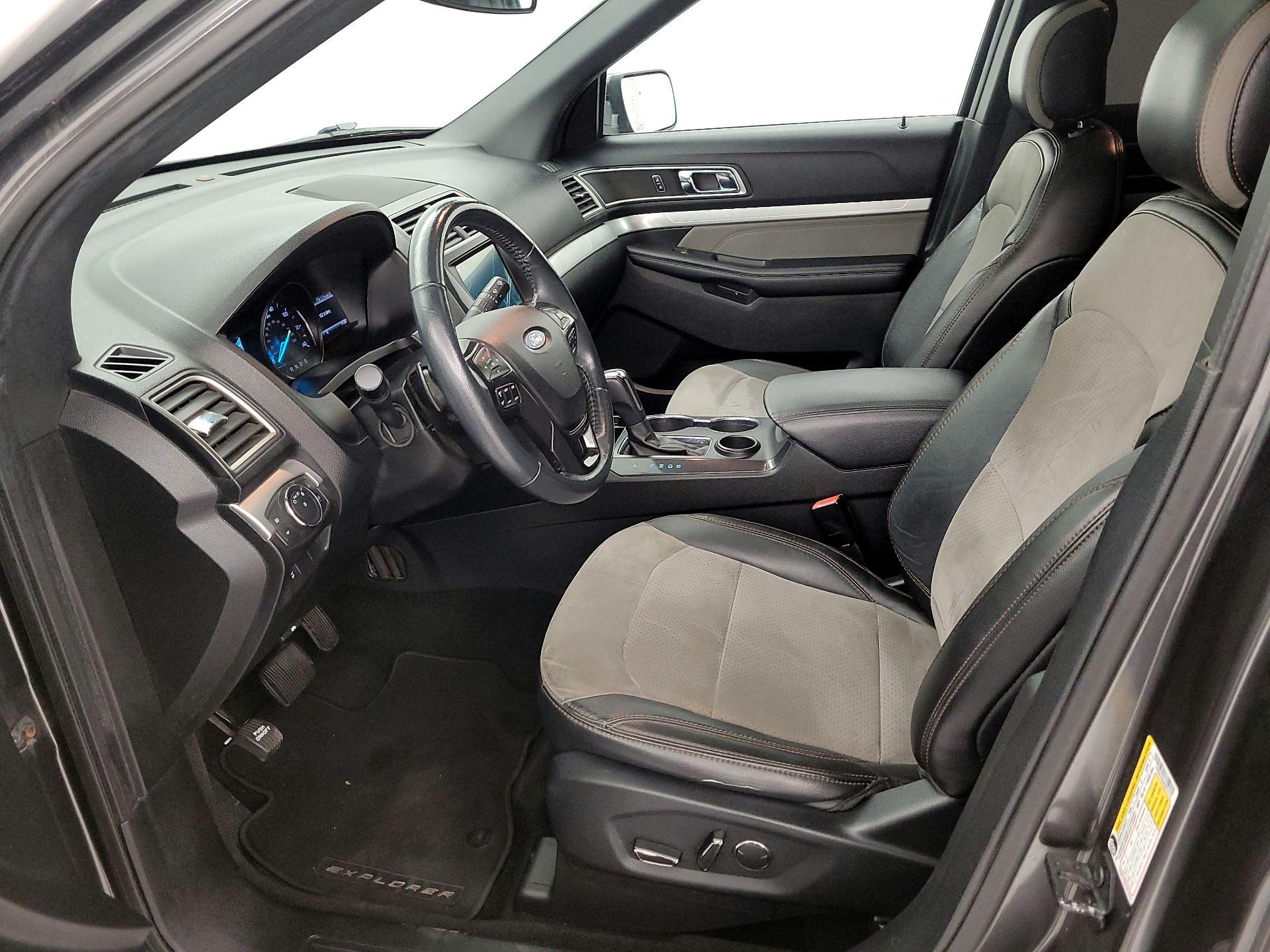 Thumbnail: 2017 Ford Explorer - 11