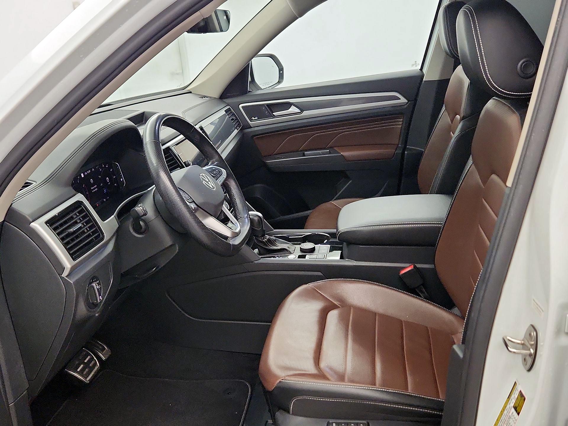 Thumbnail: 2022 Volkswagen Atlas - 11