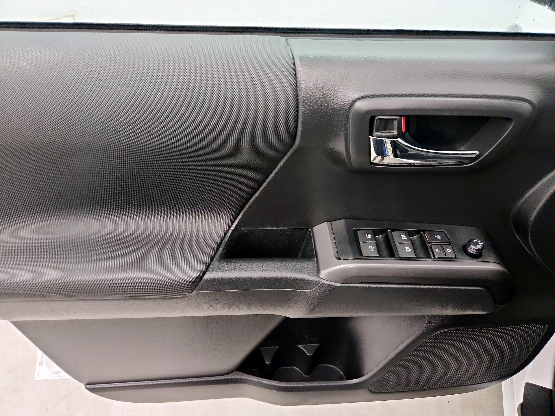 Thumbnail: 2023 Toyota Tacoma - 12