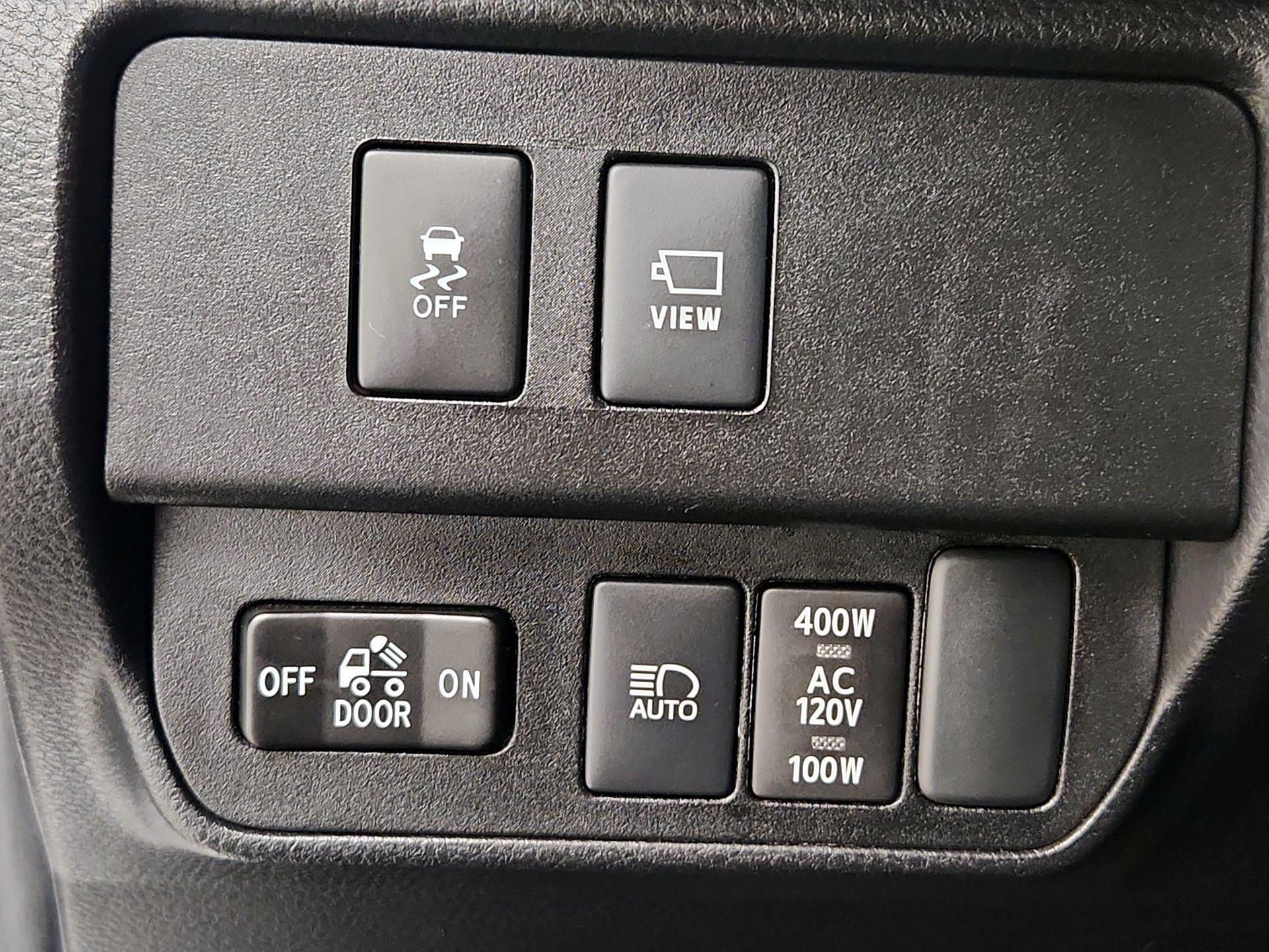 Thumbnail: 2023 Toyota Tacoma - 13