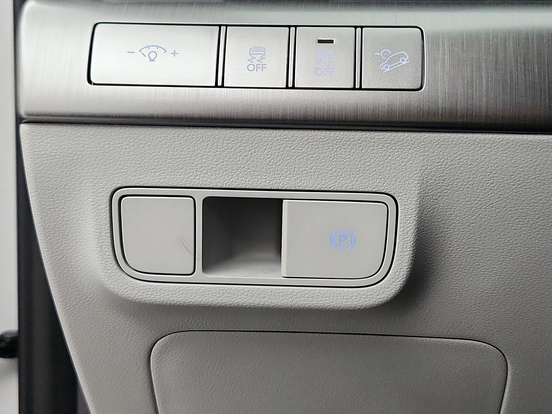 Thumbnail: 2025 Hyundai Kona - 13