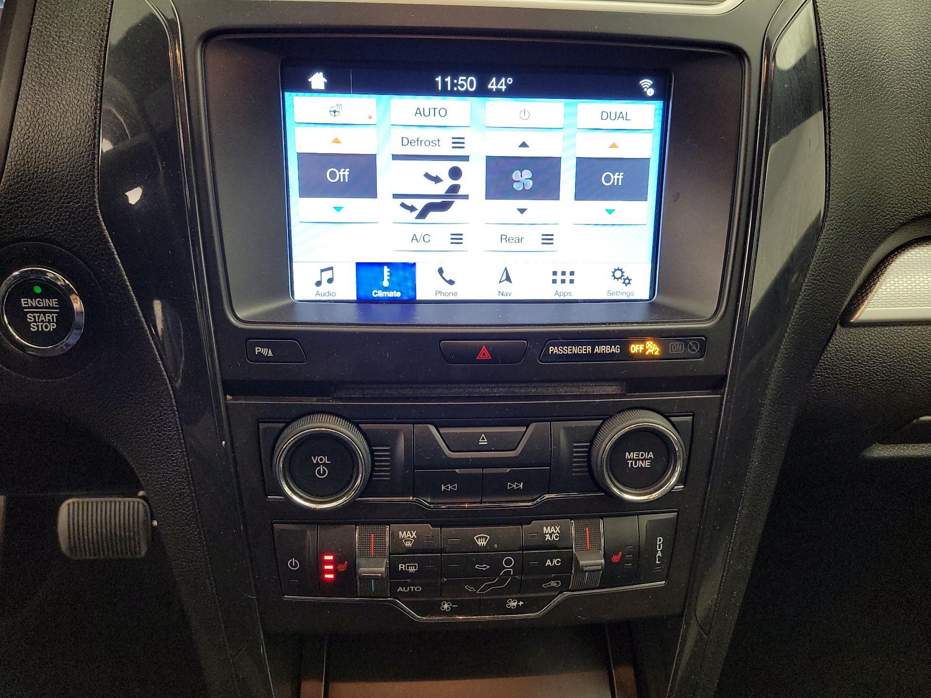 Thumbnail: 2017 Ford Explorer - 17