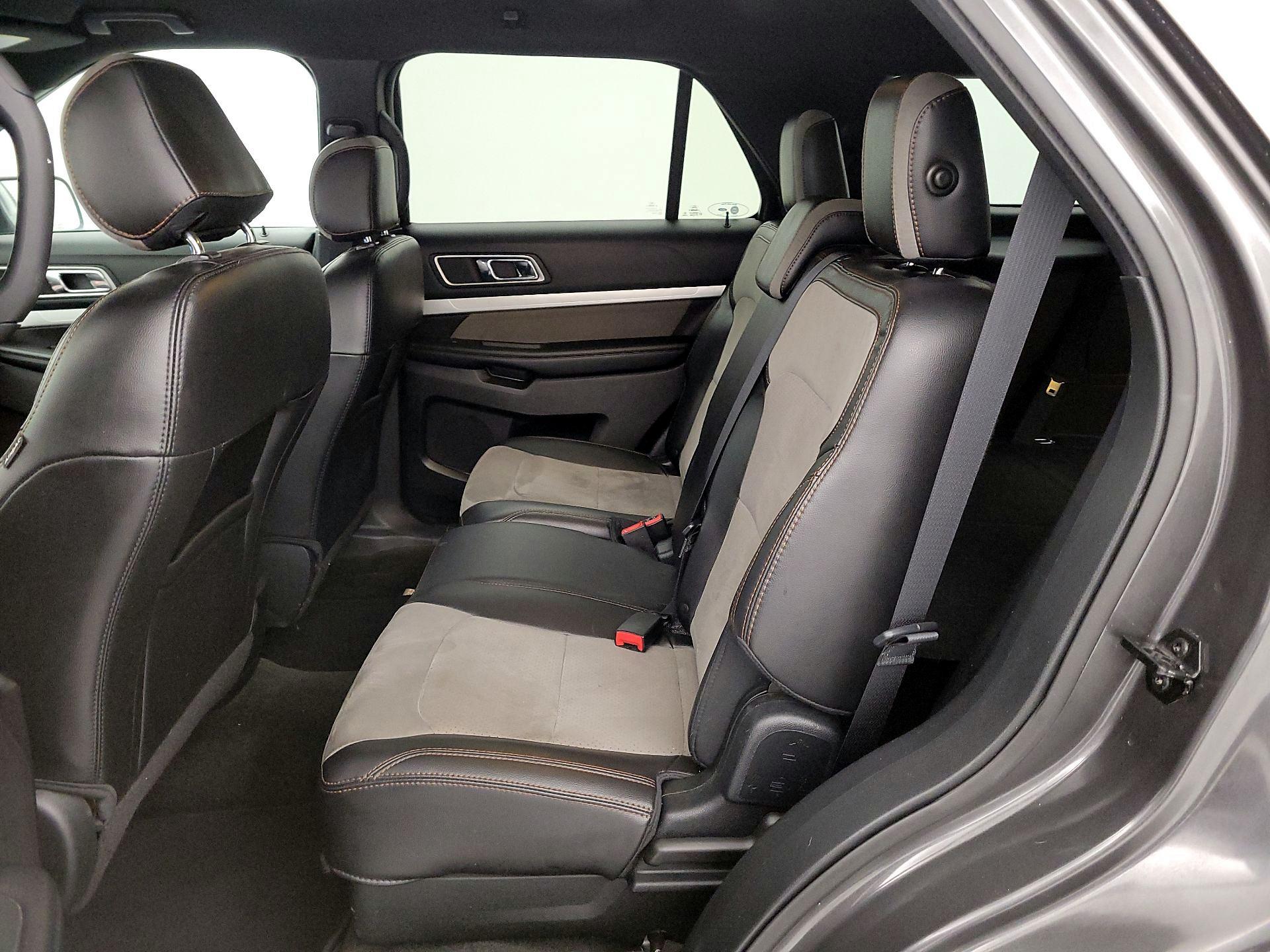 Thumbnail: 2017 Ford Explorer - 20