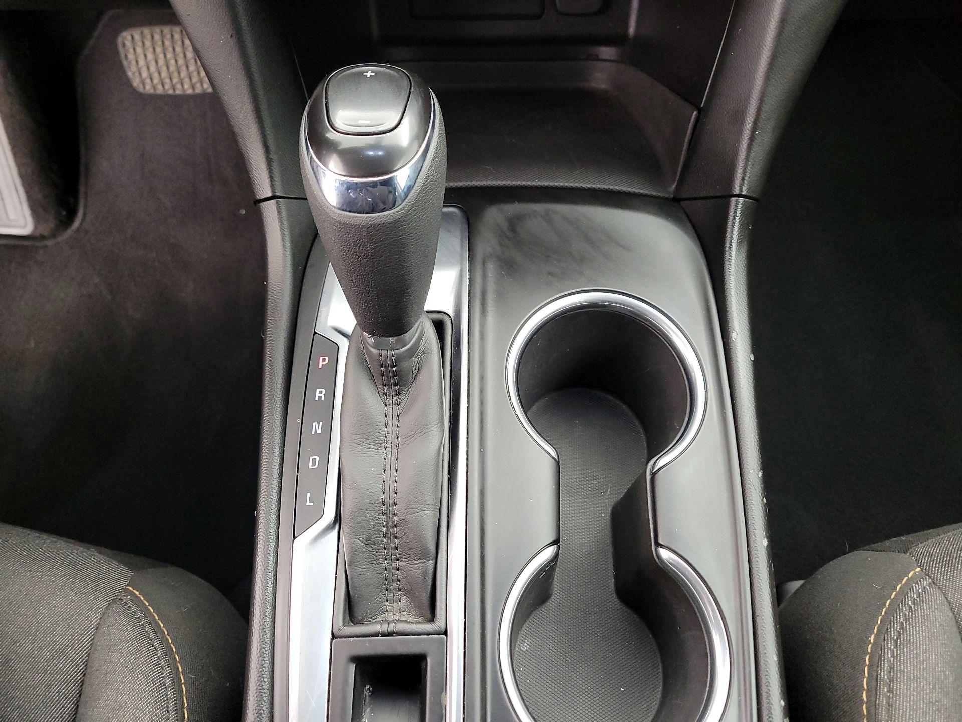 Thumbnail: 2019 Chevrolet Equinox - 17