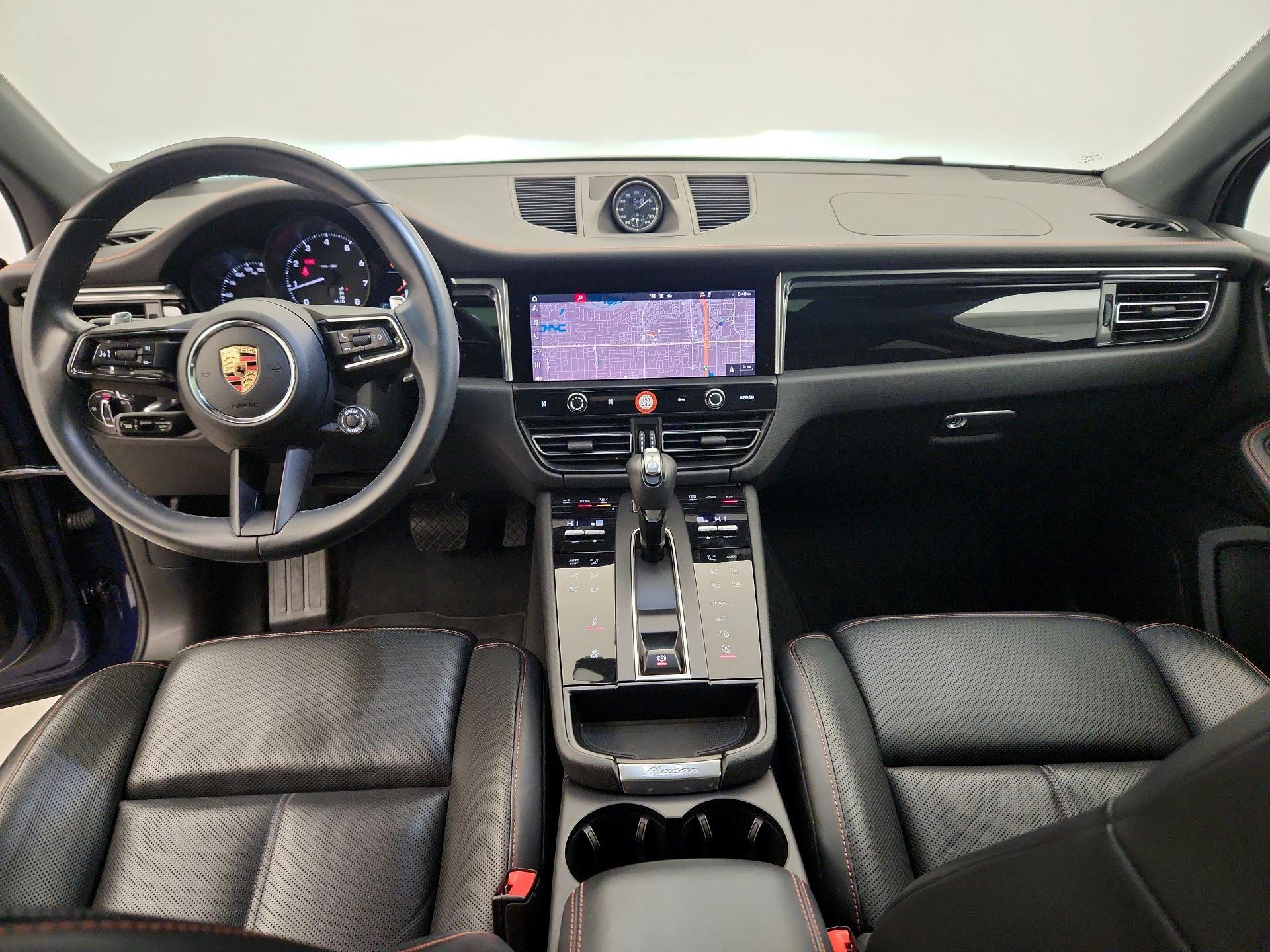 Thumbnail: 2023 Porsche Macan - 9