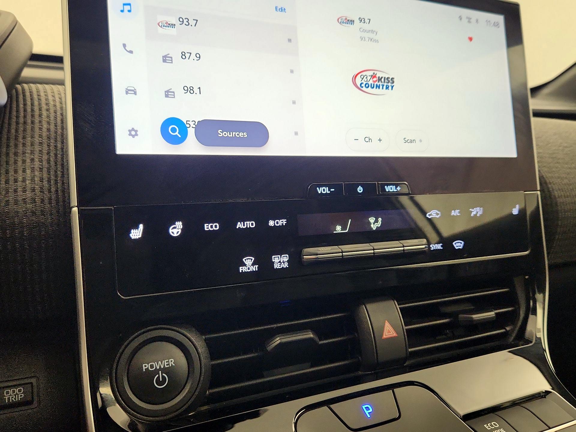 Thumbnail: 2023 Toyota bZ4X - 16